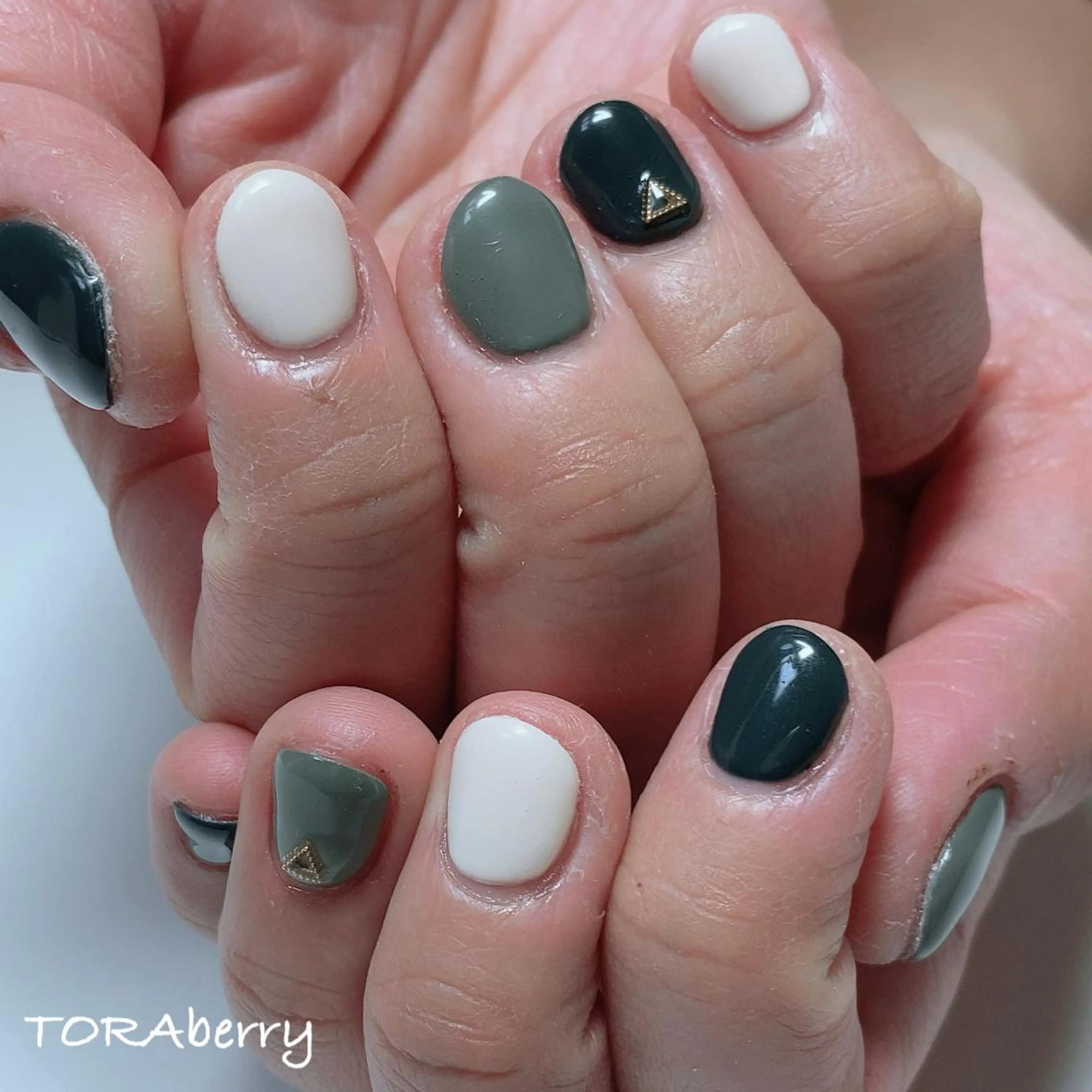 ネイル ハンドネイル ネイリスト なつみのネイルデザイン