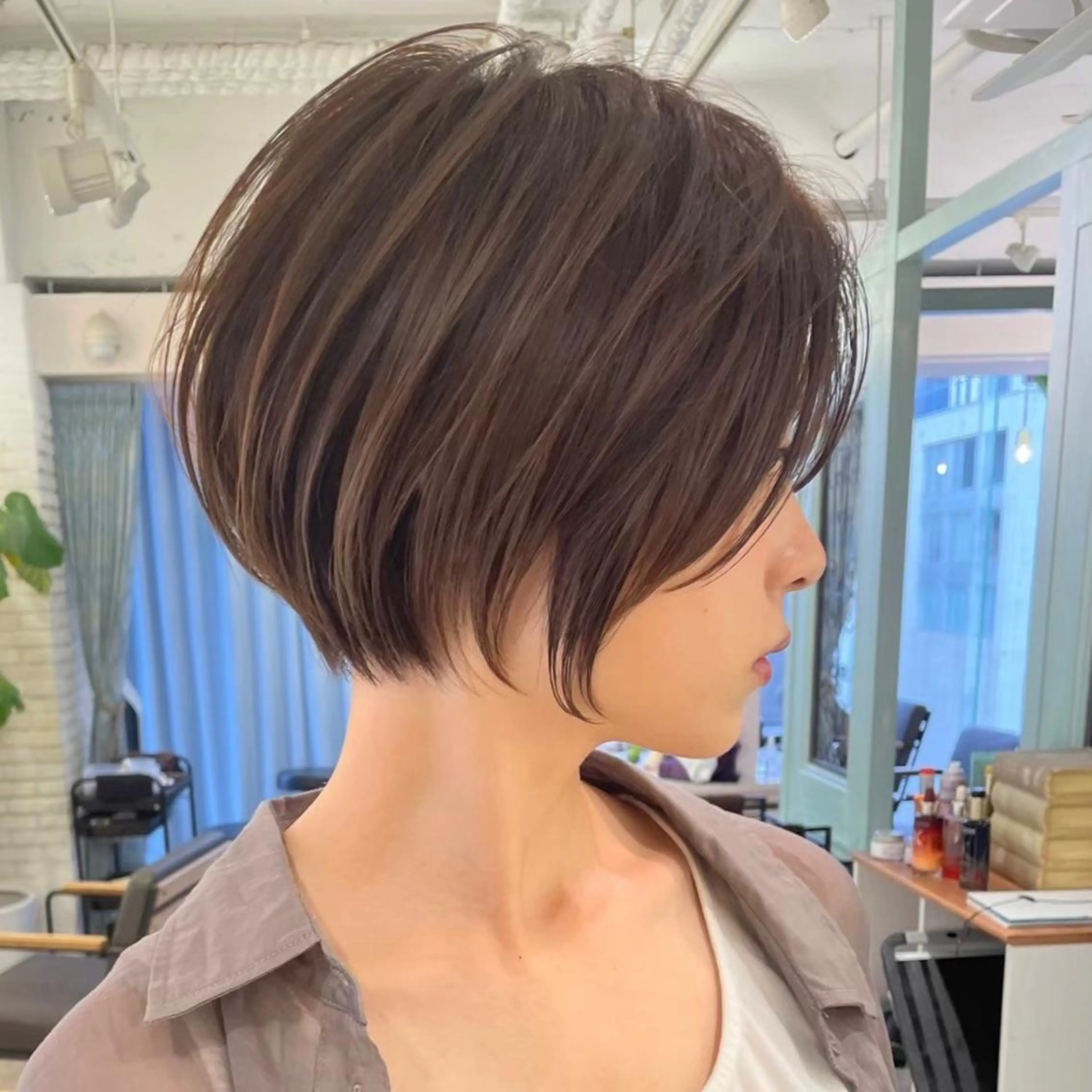 ショート カラー ハイライトカラー ハイライト 似合わせカット ショートヘア トリートメント 縮毛/レイヤー 韓国/橋口のヘアスタイル