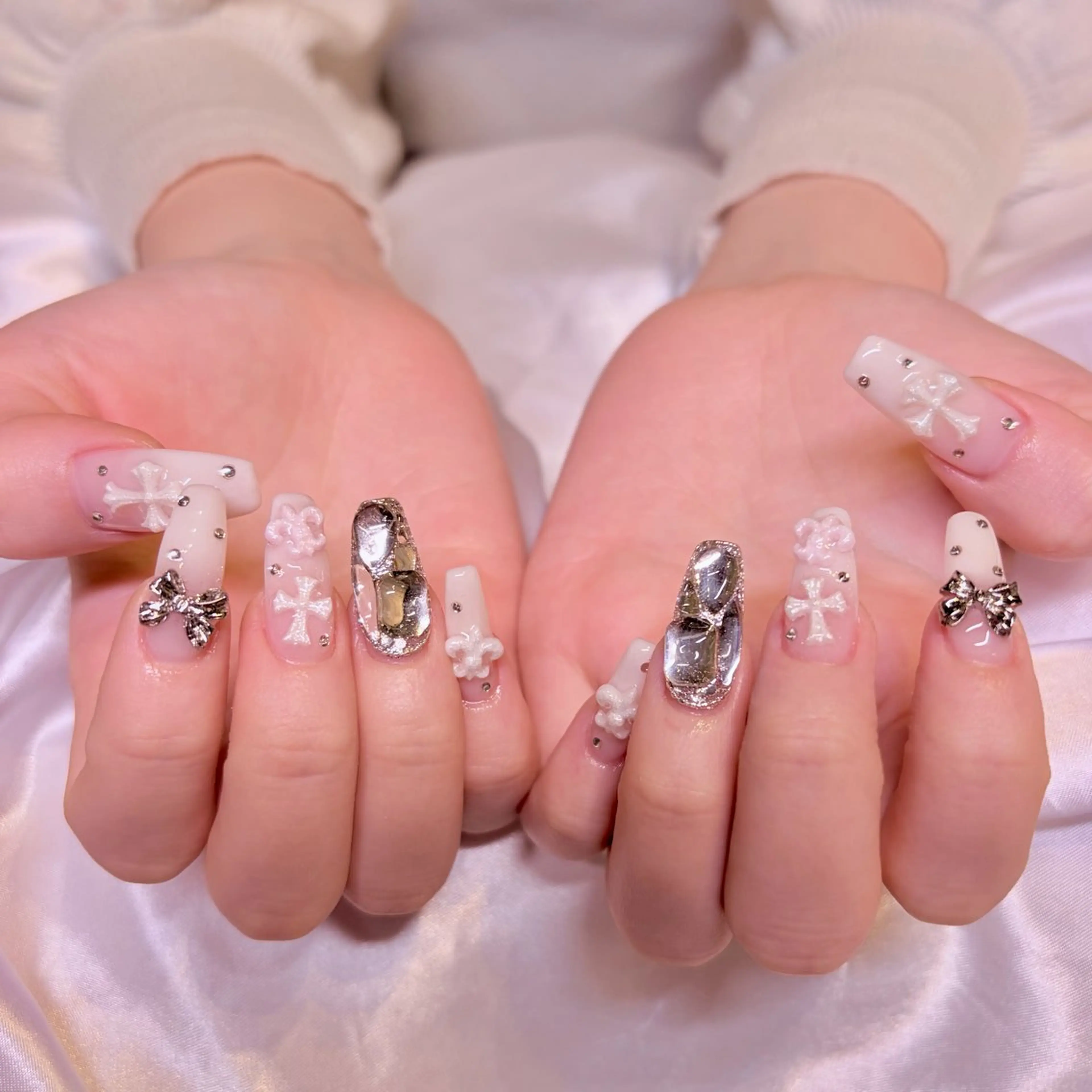 ネイル ハンドネイル nail salon e'mu💐のネイルデザイン