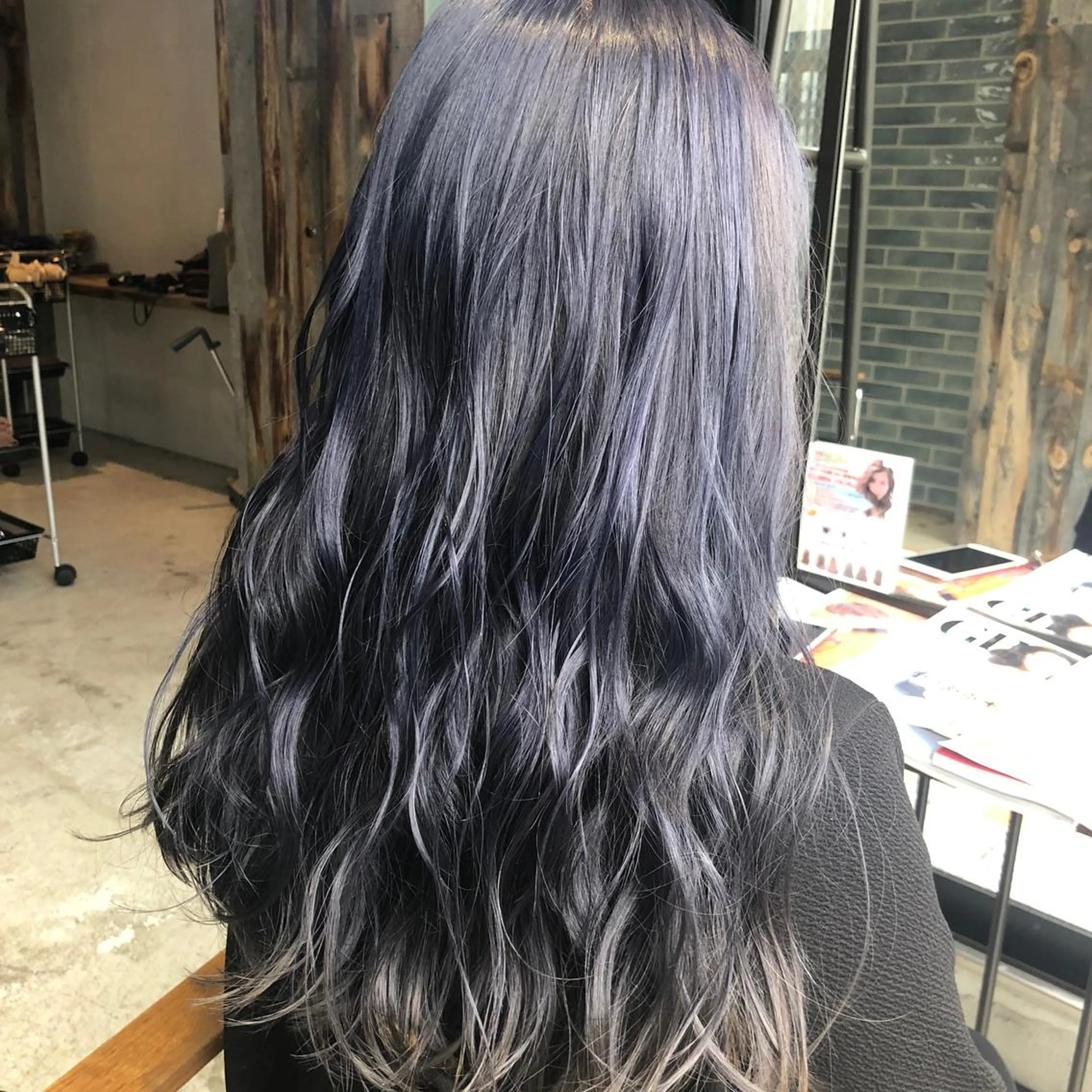 ロング カラー ヘアカラー トリートメント 髪質改善🌟透明感 🌟三塚有紀子のヘアスタイル