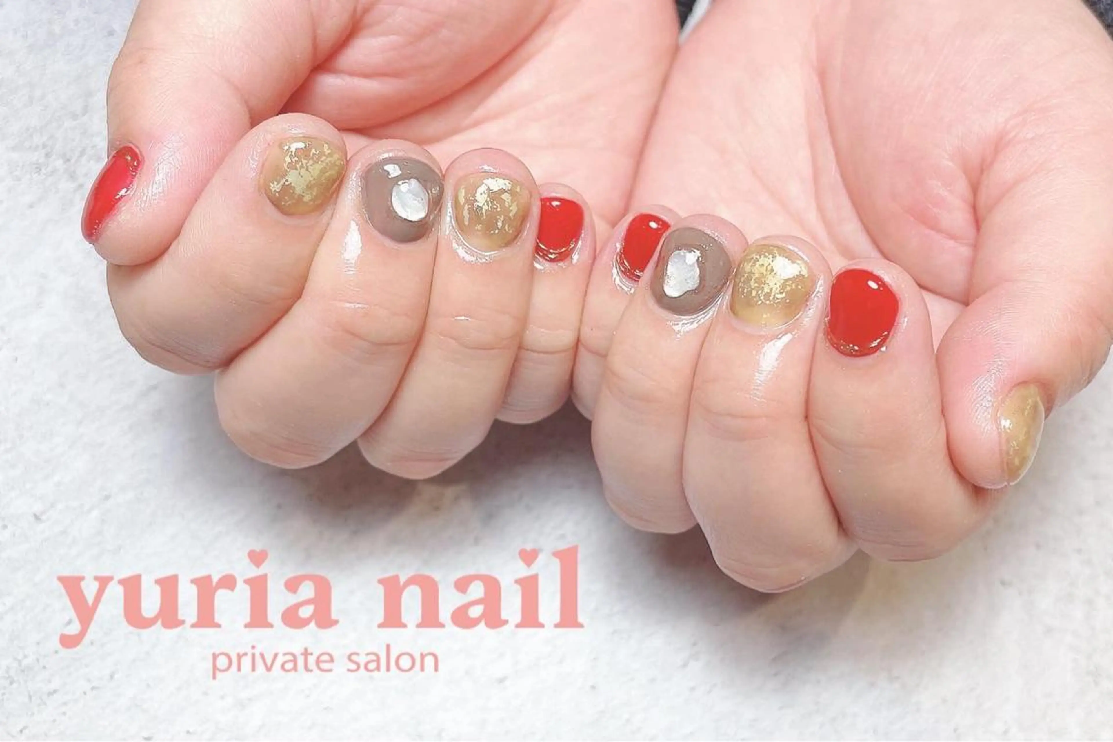 ネイル べっ甲ネイル ジェルネイル ミラーネイル ニュアンスネイル 赤色 小林 ゆりあのネイルデザイン