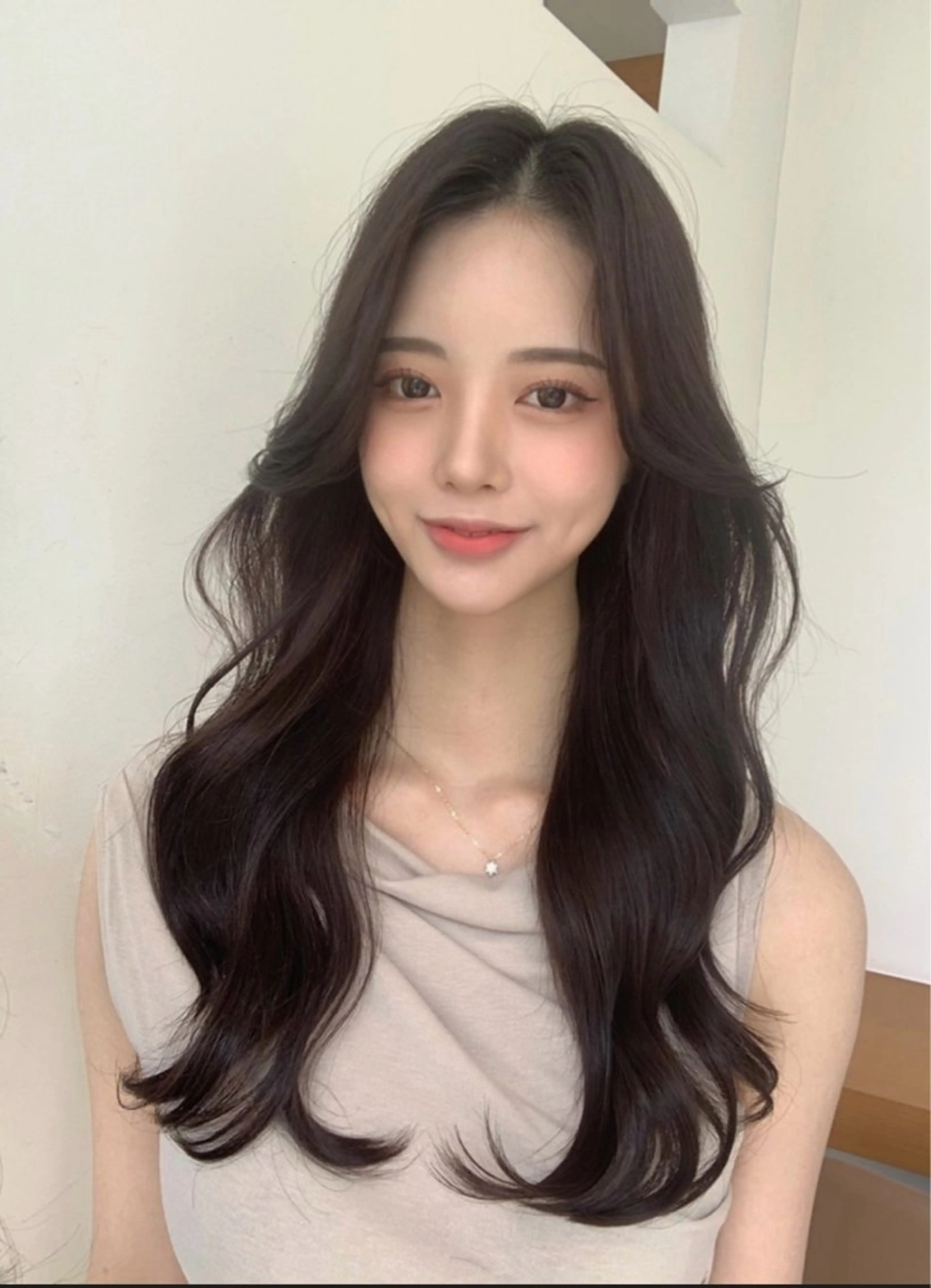 セミロング カット ヘアカラー トリートメント 髪質改善、縮毛矯正 酸性縮毛矯正のヘアスタイル