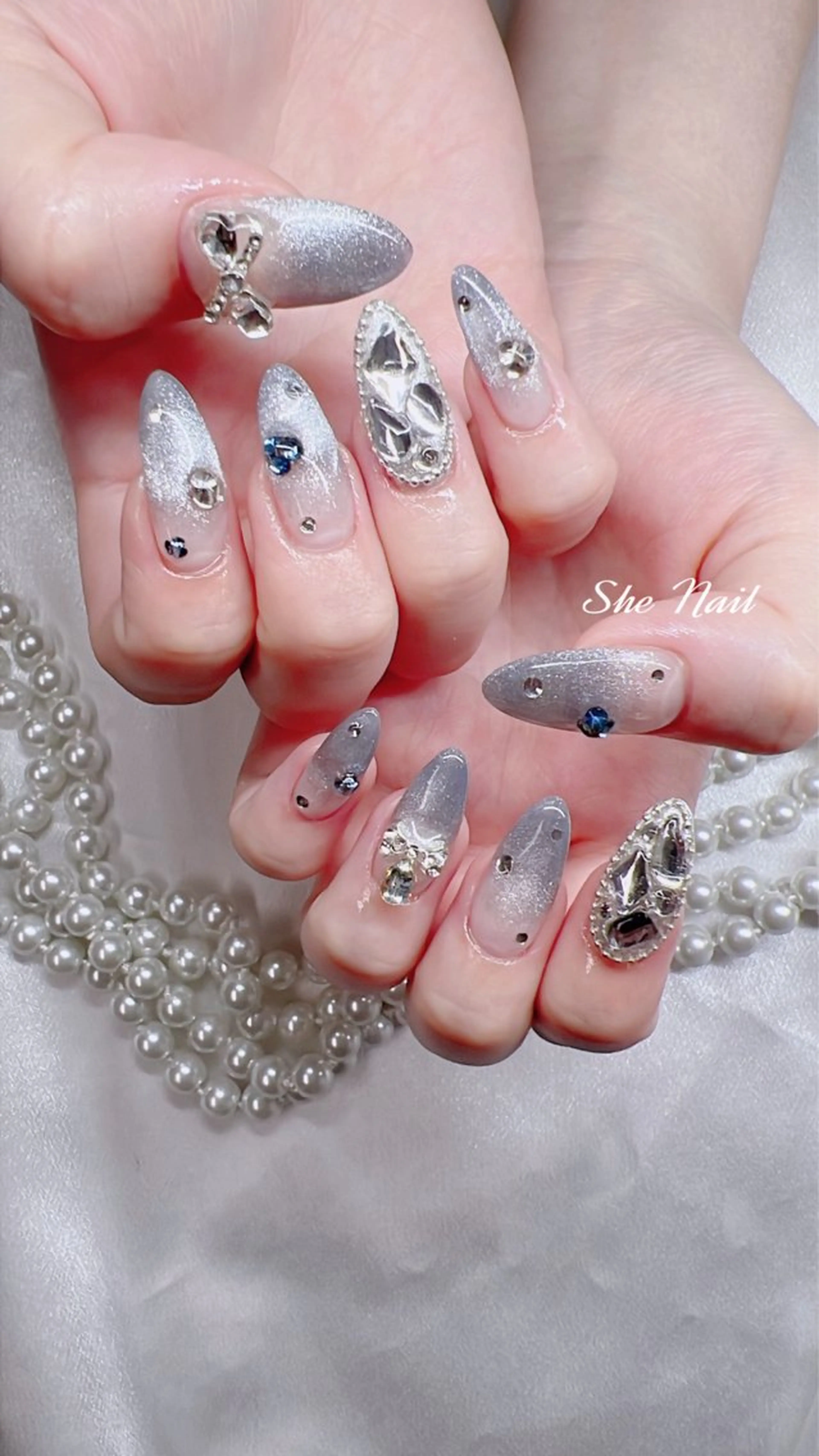 ネイル チークネイル フレンチネイル グラデーション キラキラネイル 韓国ネイル ハンドネイル She   Nail所属・ISA_ BELLAのネイルデザイン