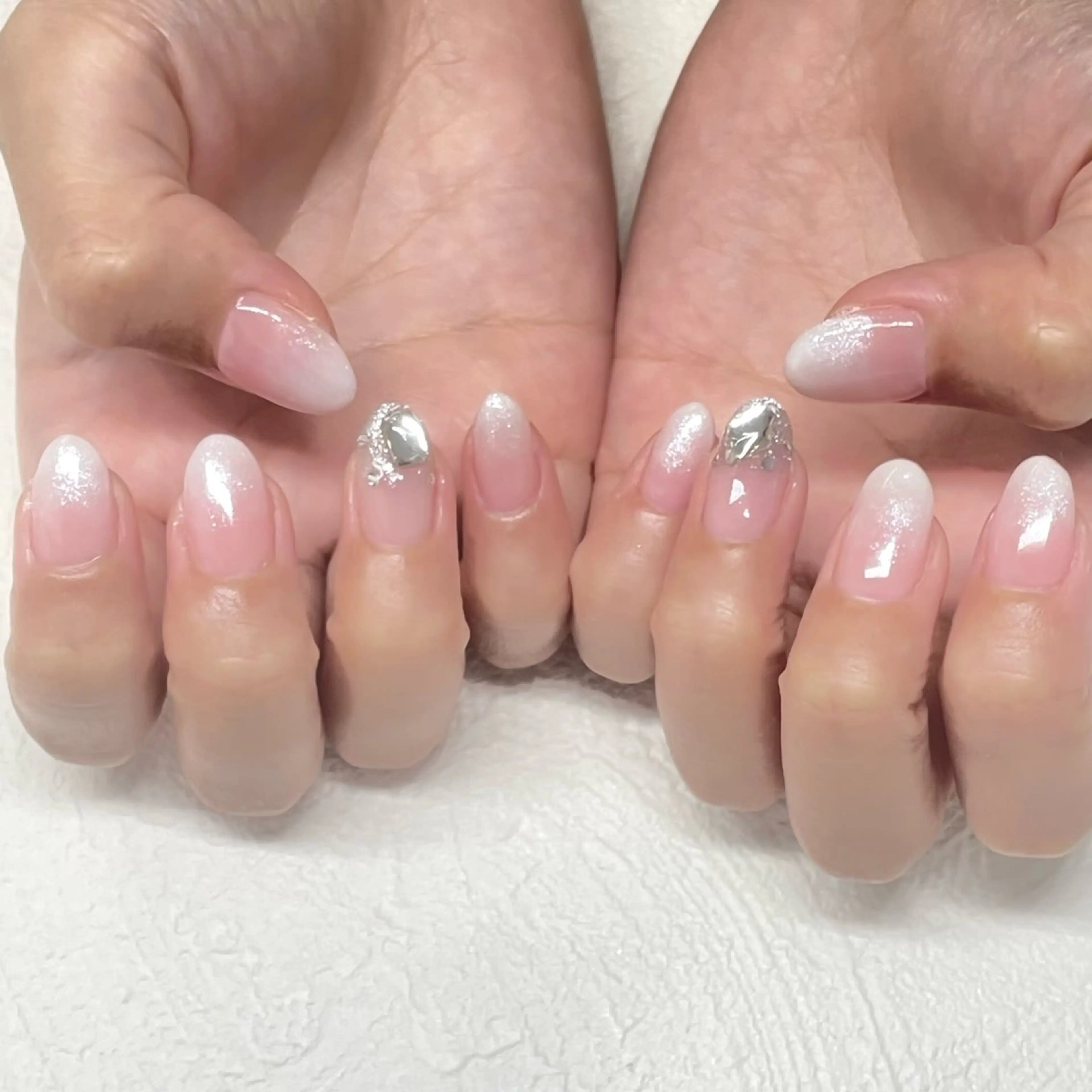 ネイル ハンドネイル Ada立川店🫧宮田 美桜のネイルデザイン