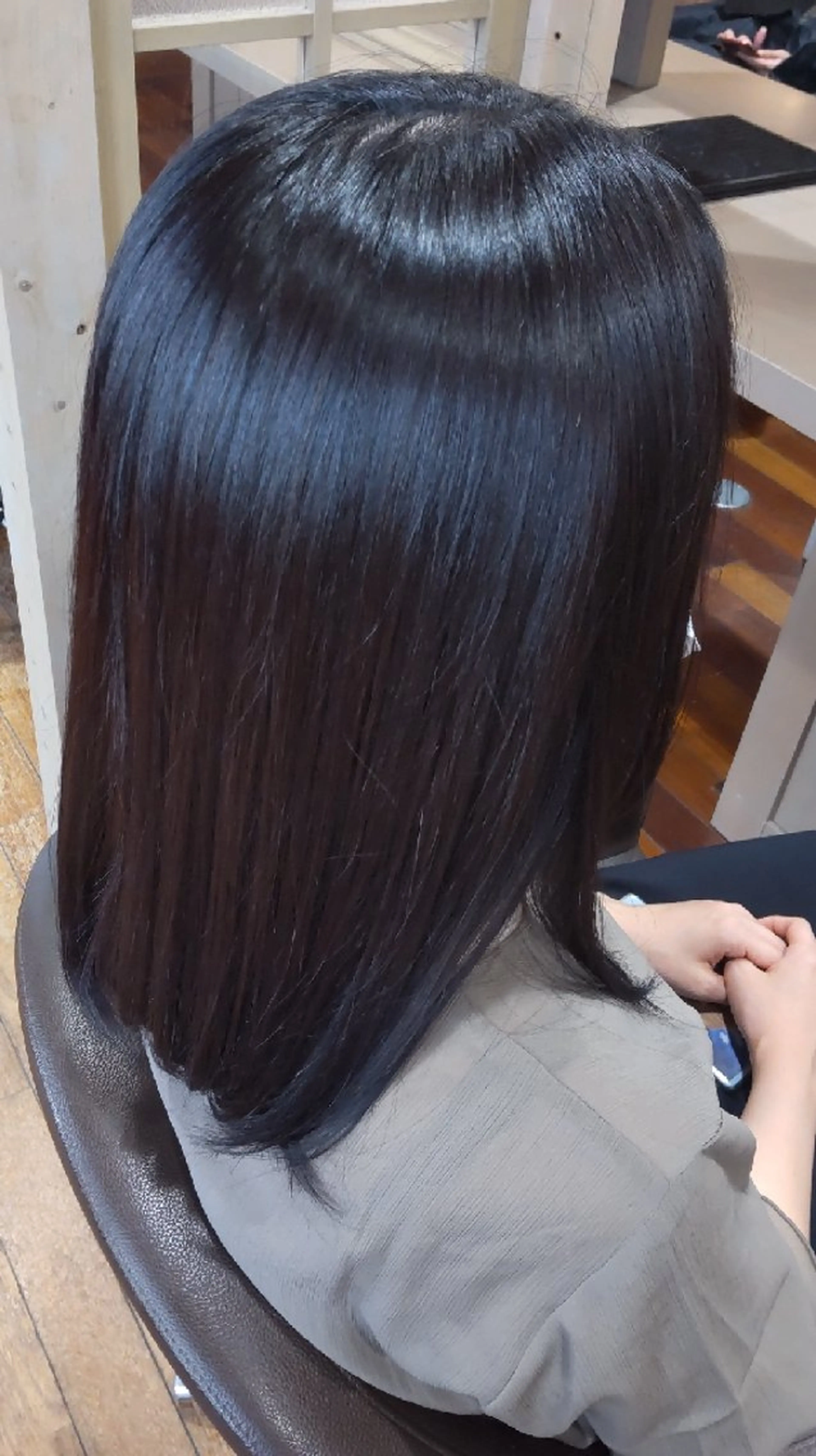 セミロング カラー もり はなののヘアスタイル