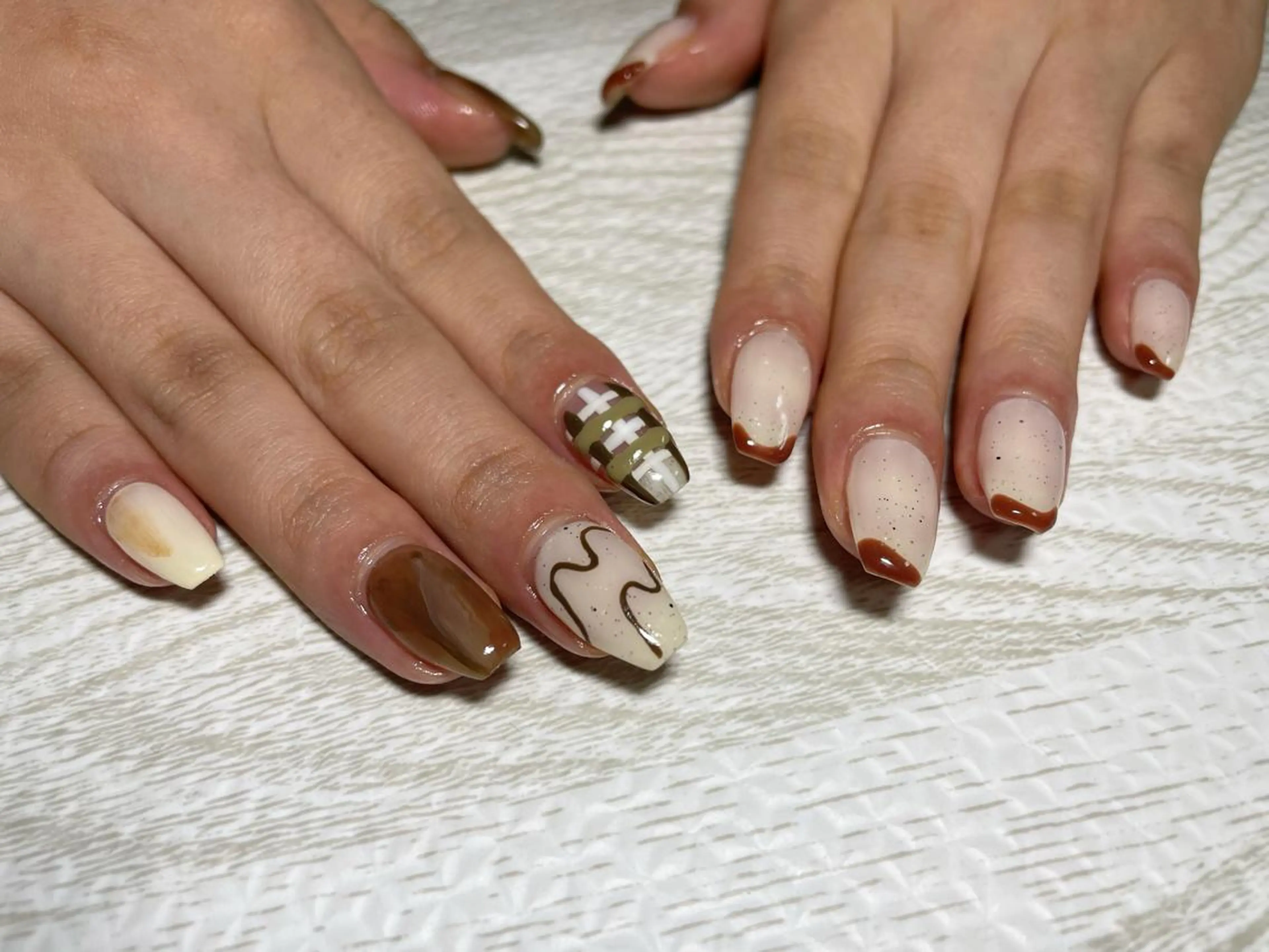 ネイル ハンドネイル Ulu  Nail 🌱MOMOKAのネイルデザイン