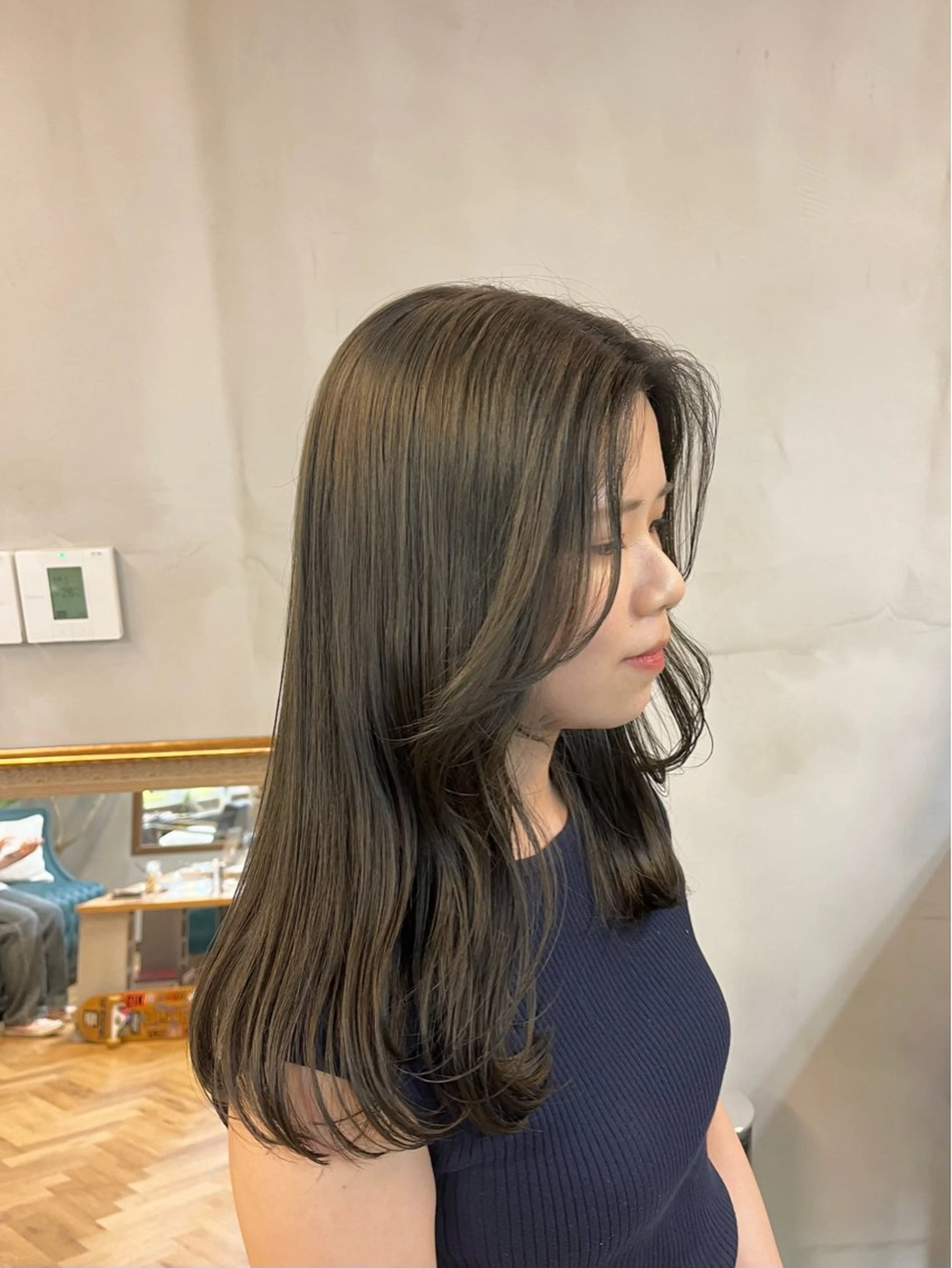 セミロング カラー ヘアアレンジ 透明感カラー グレージュ オリーブグレージュ オリーブグレー miyu /レイヤー/ブリーチのヘアスタイル