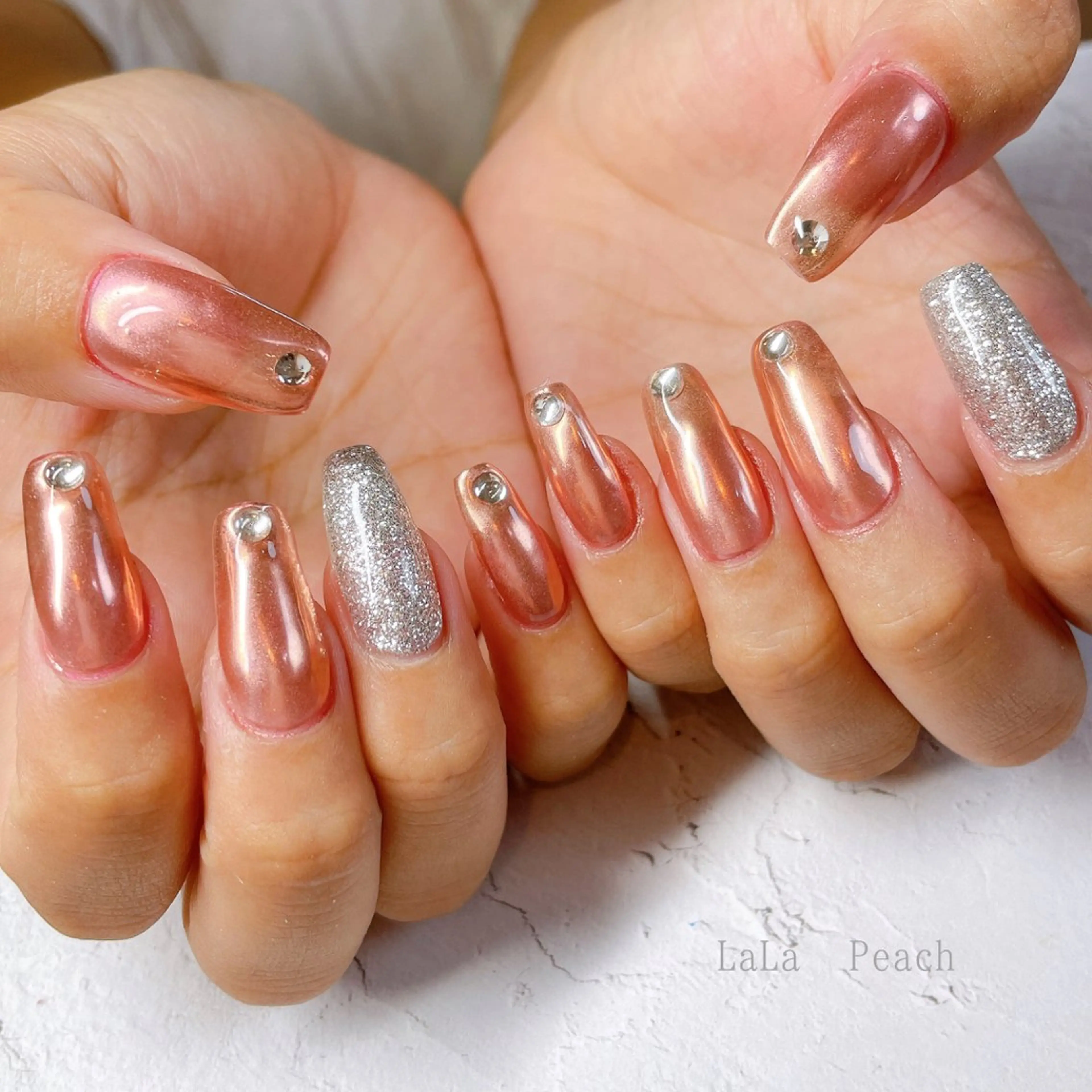 ネイル ジェルネイル ミラーネイル ピンク ハンドネイル LaLa Peach 福岡のマツエク・マツパデザイン