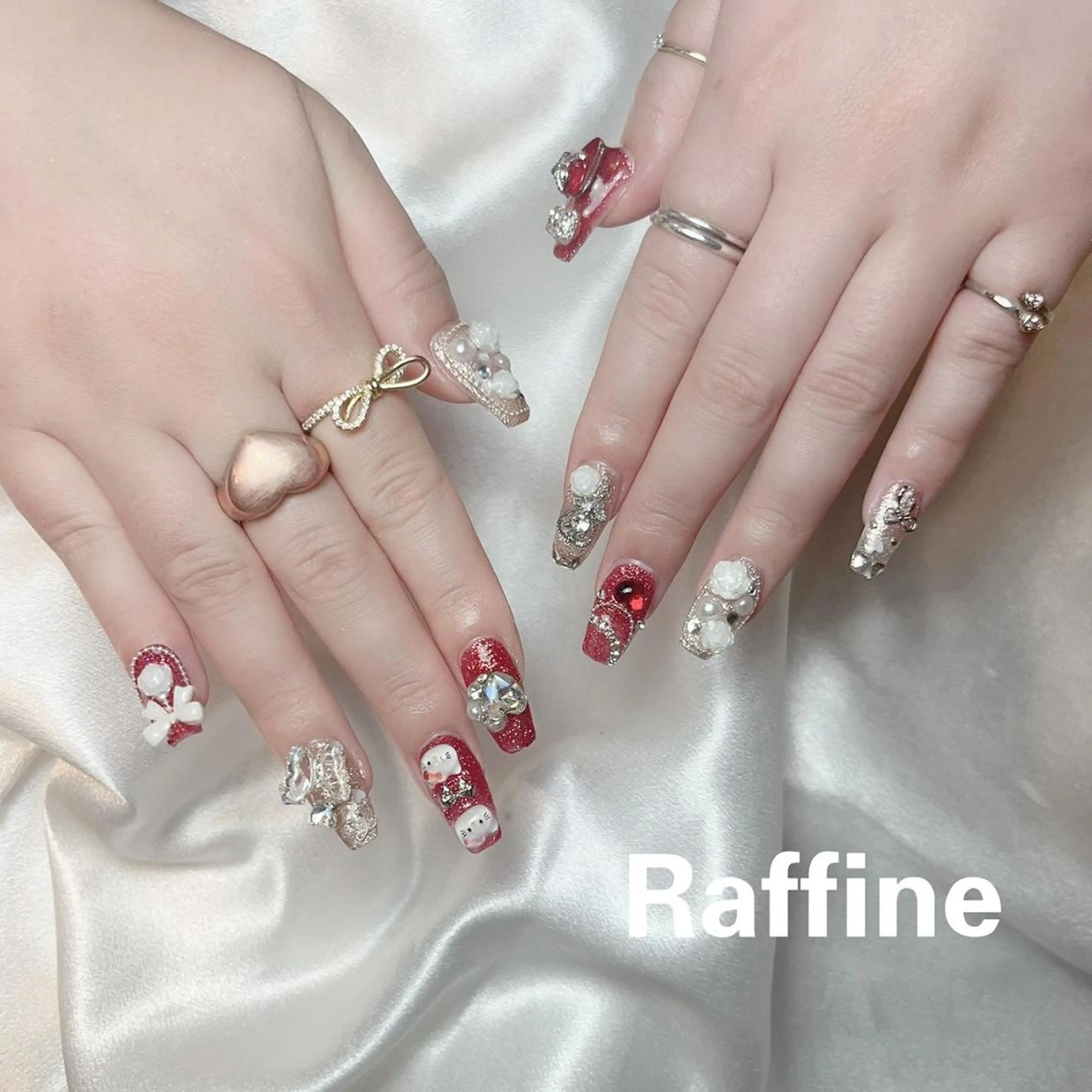 ネイル ハンドネイル ハンドケア RAFFINE haru🦋🩵のネイルデザイン