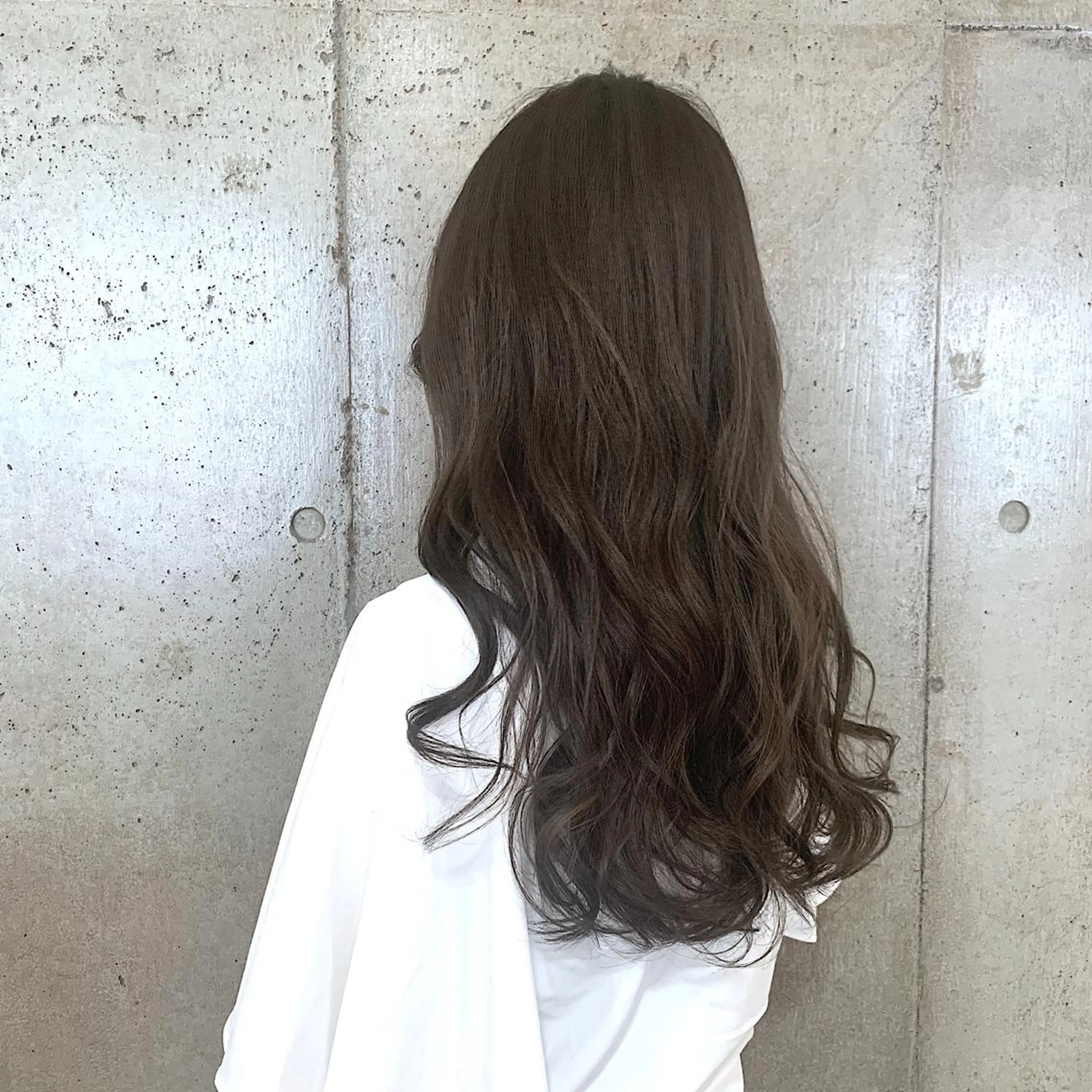 ロング カラー ブルーカラー ブルージュ 二宮 早智子のヘアスタイル