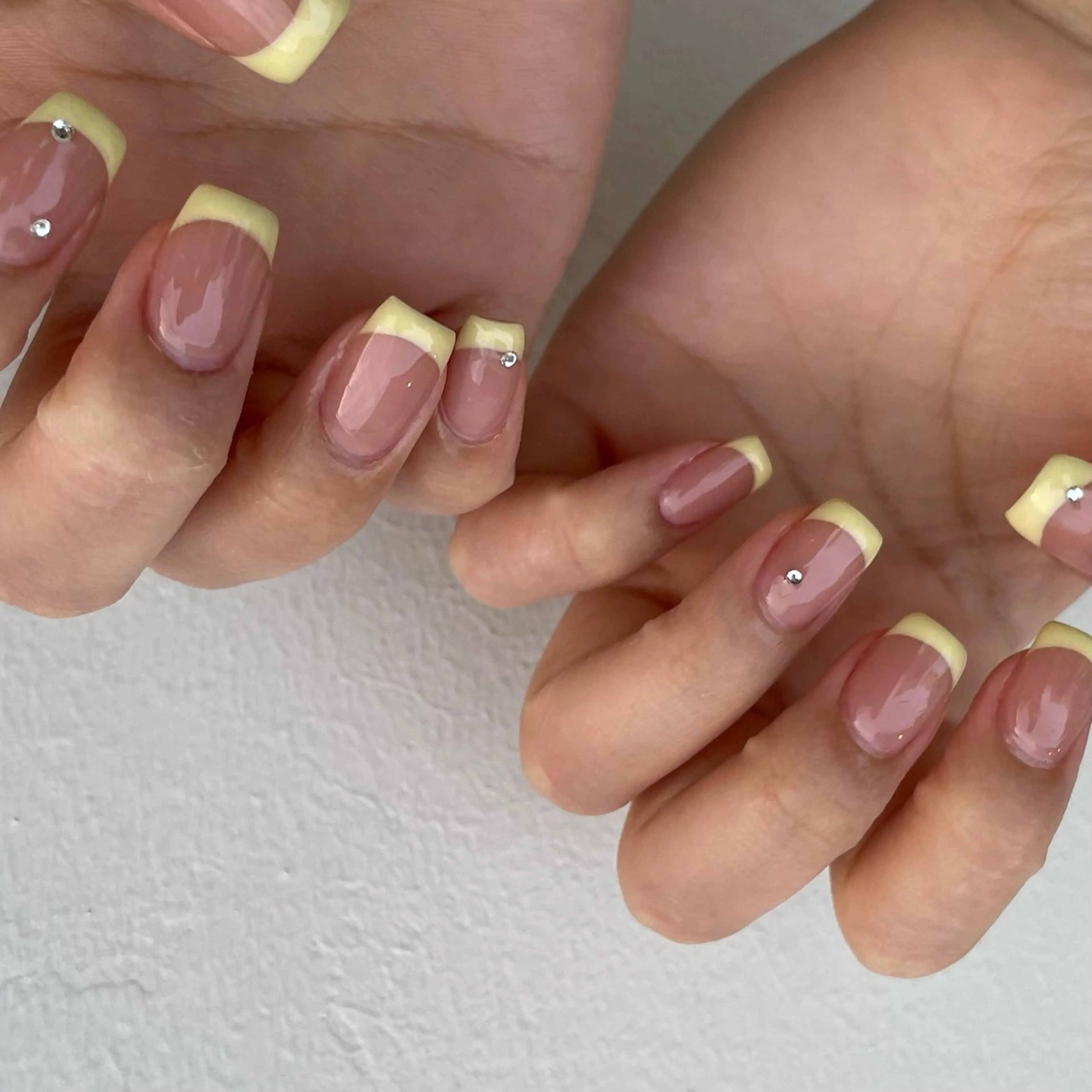 ハンドオフあり/ワンカラーベースフレンチ💅🏻の写真