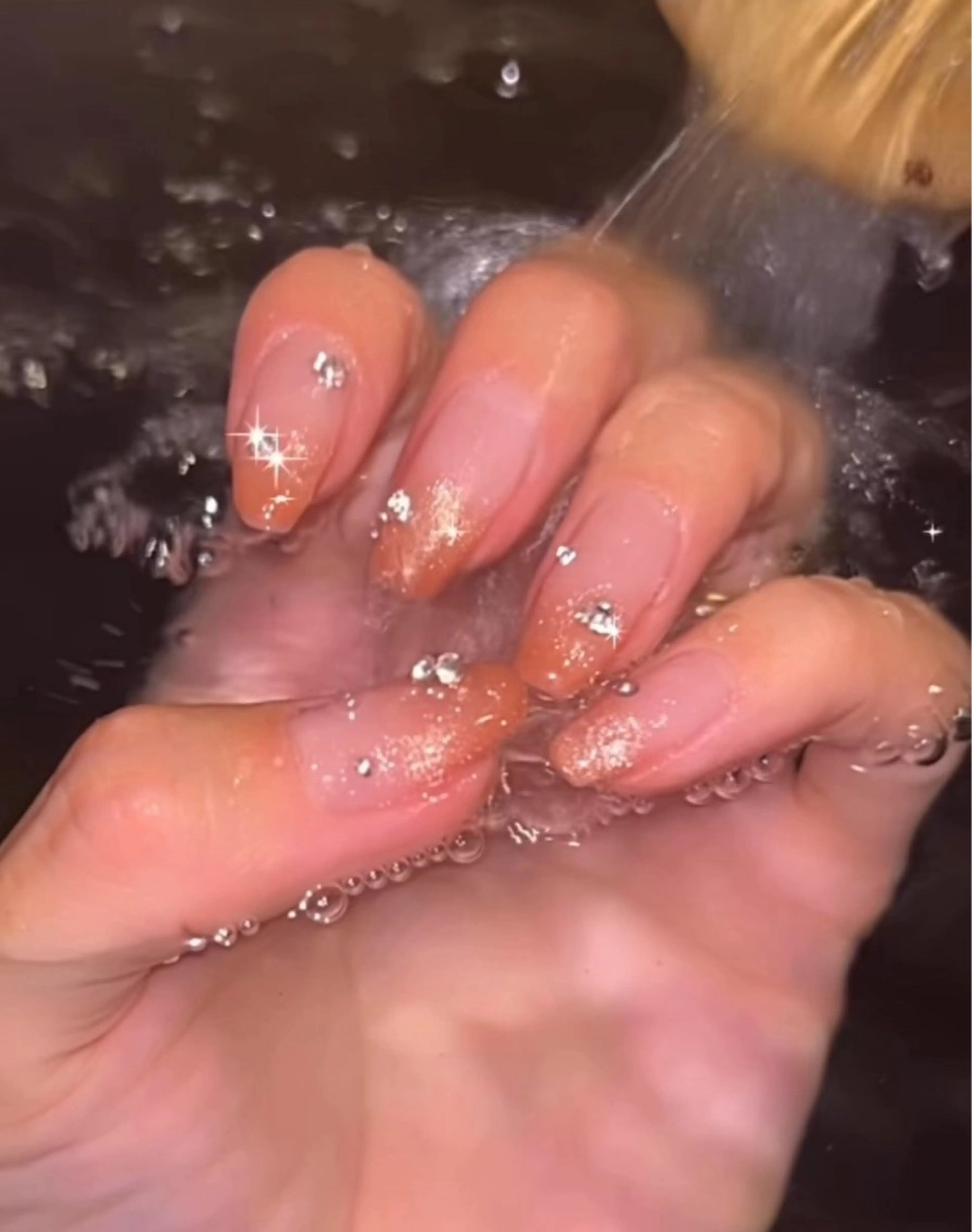 ネイル グラデーション キラキラネイル 韓国ネイル マグネットネイル 持ち込み ハンドネイル Kai  nail Mayukoのネイルデザイン