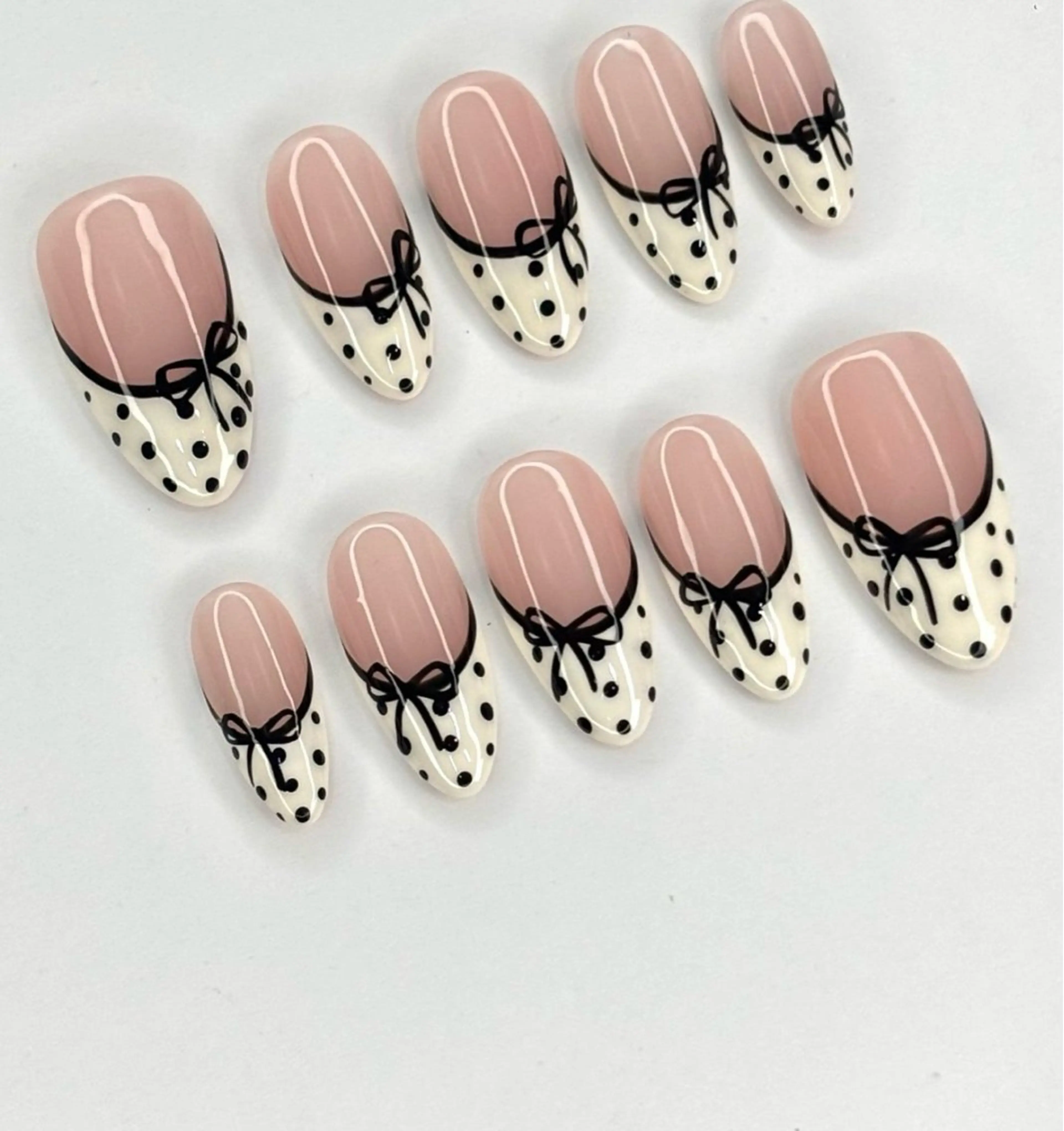 ネイル アートネイル フットネイル フレンチネイル ジェルネイル 韓国ネイル ハンドネイル フットネイル ハンドケア YURI Nail Narita所属・YURI Nail NARITAのネイルデザイン