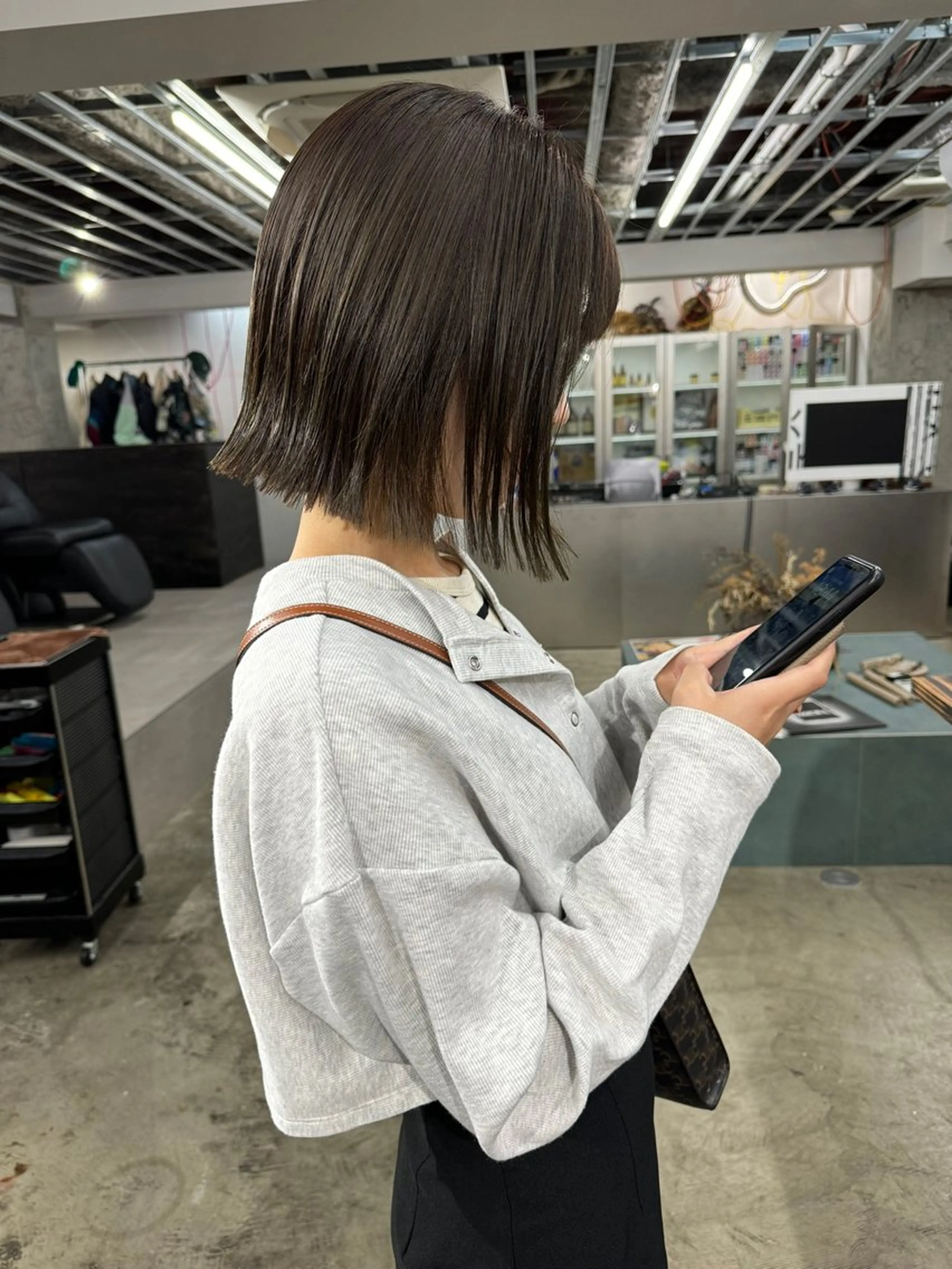 ショート カラー ショートボブ アッシュ ベージュカラー ブリーチ ケアカラー カット ヘアカラー トリートメント レイヤー/梅田/ HIKARU🍀のヘアスタイル