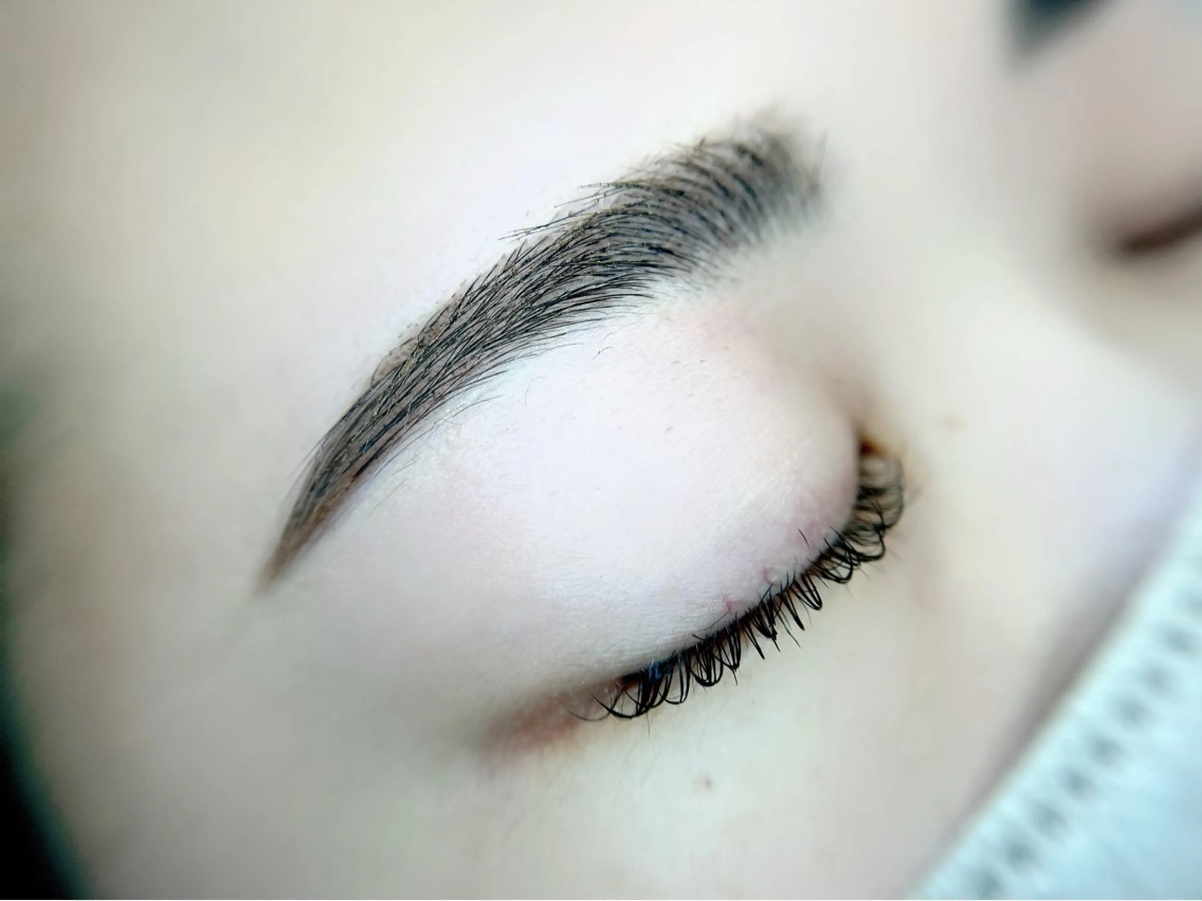 アイブロウワックス＋まつげパーマの写真