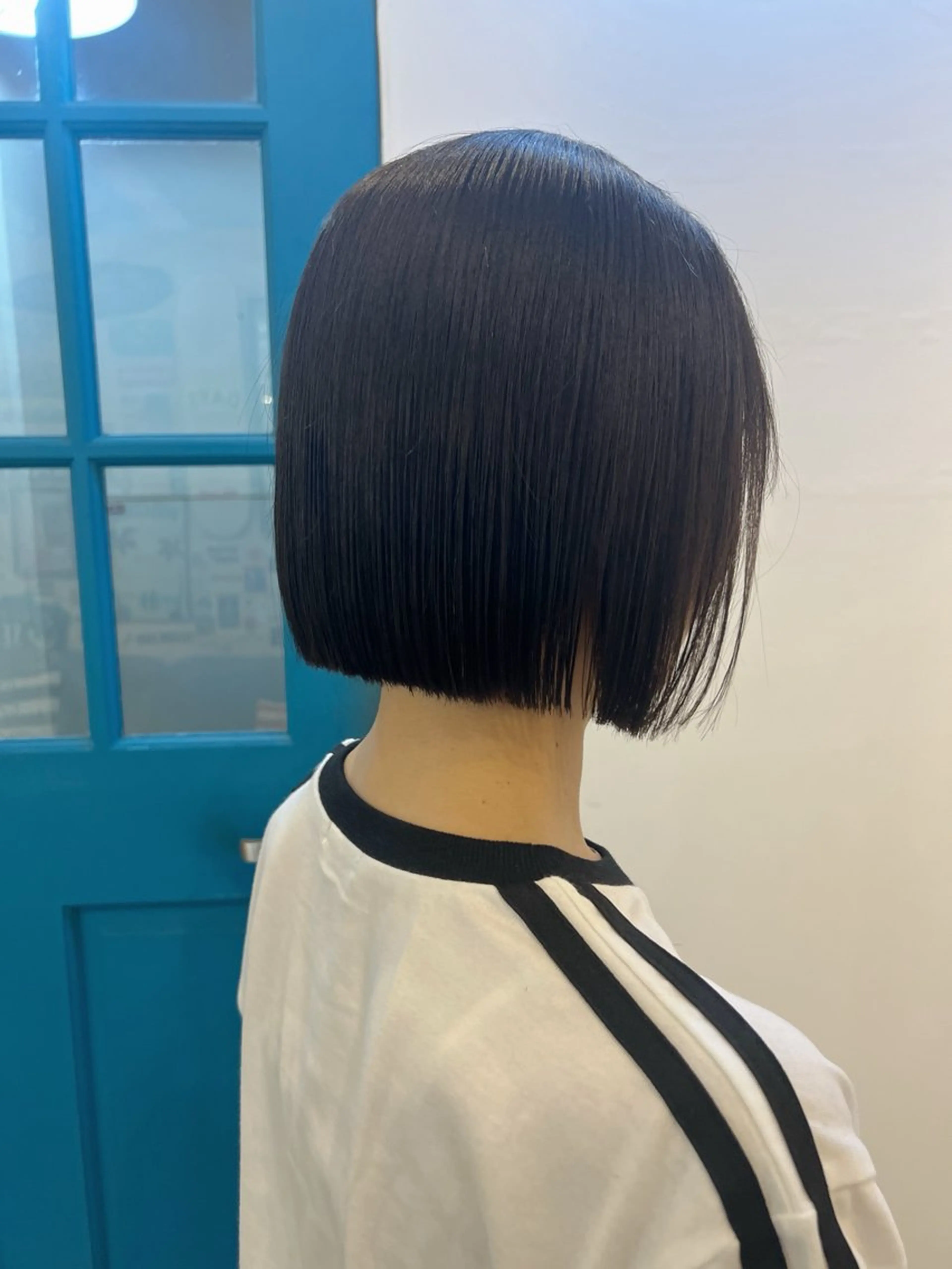 ショート ボブ 顔周りカット ハイライト カット 縮毛矯正 トリートメント KANA/ボブ/ インナーカラー/艶髪のヘアスタイル