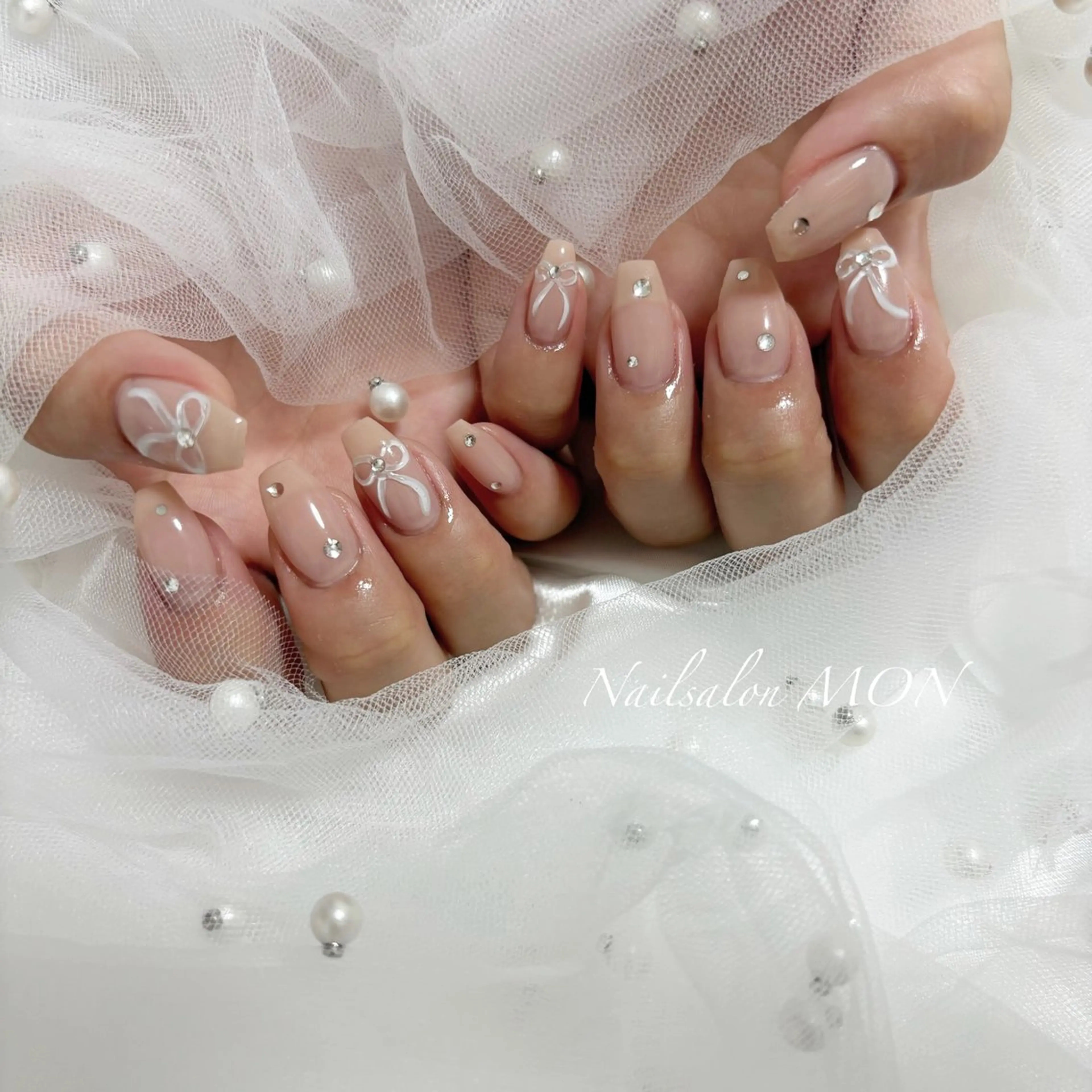 ネイル ストーンネイル ハンドネイル Nailsalon MONのネイルデザイン