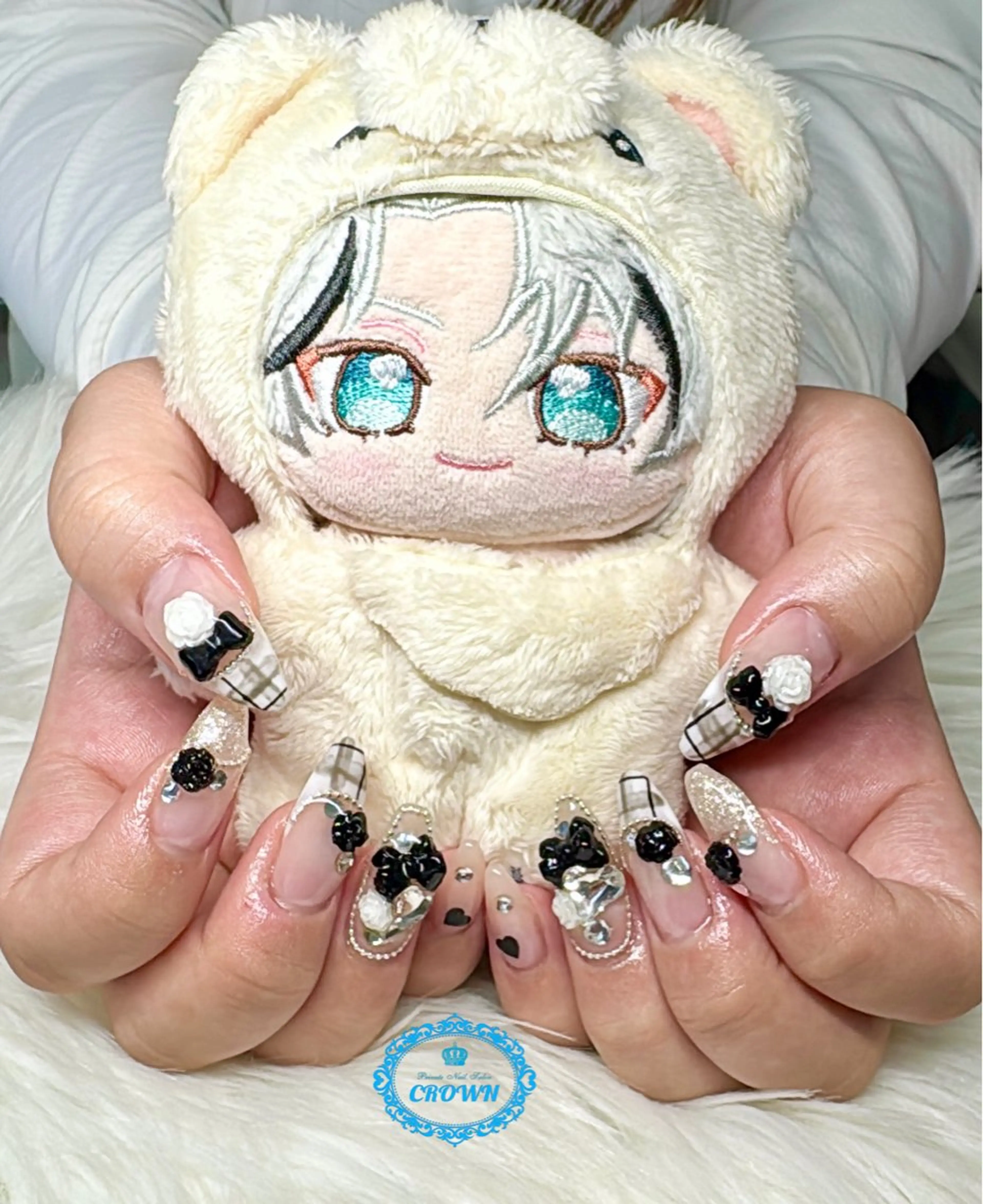 ネイル CROWN プライベートサロンのネイルデザイン