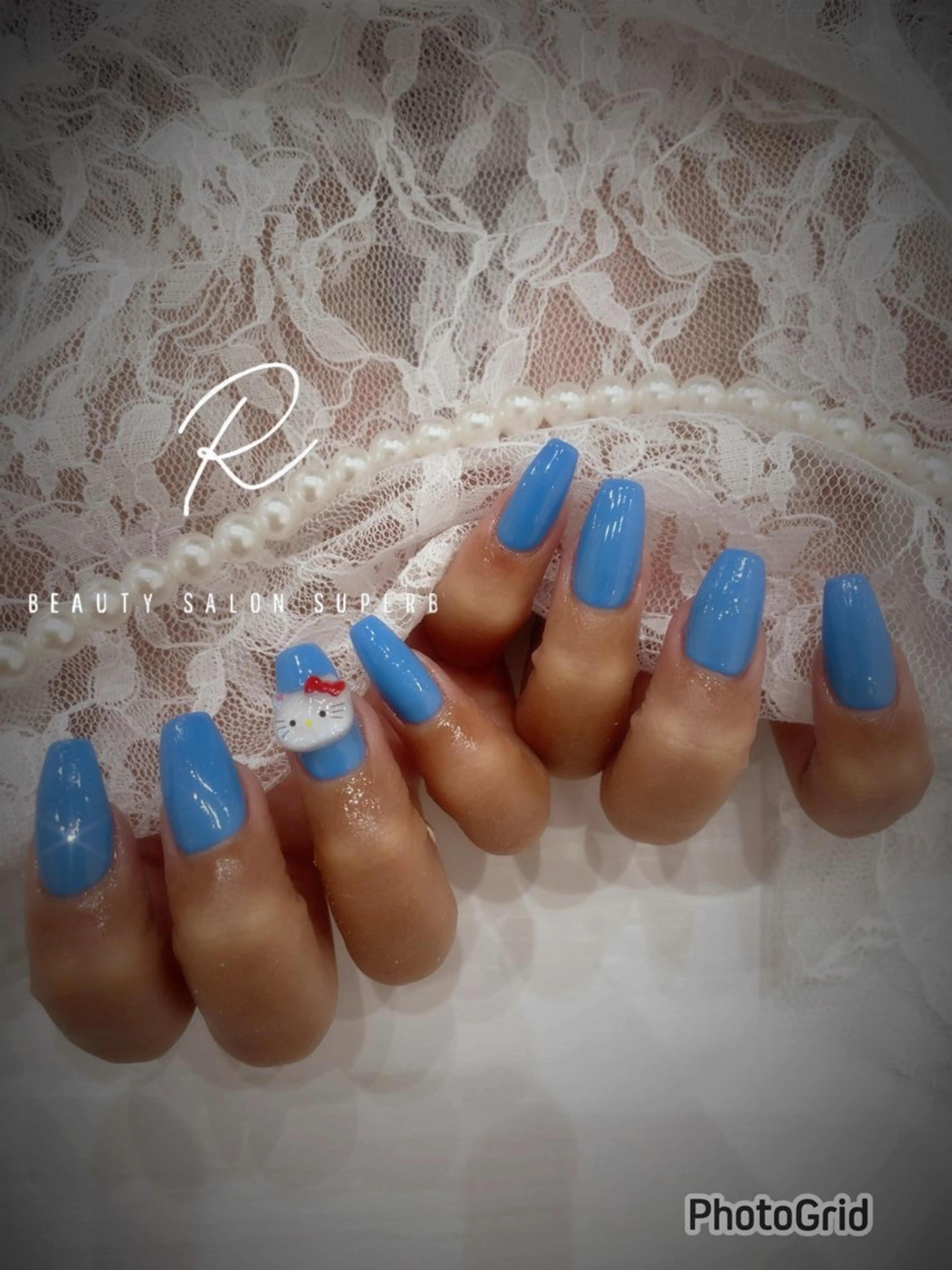 ネイル ワンカラーネイル R MOEのネイルデザイン