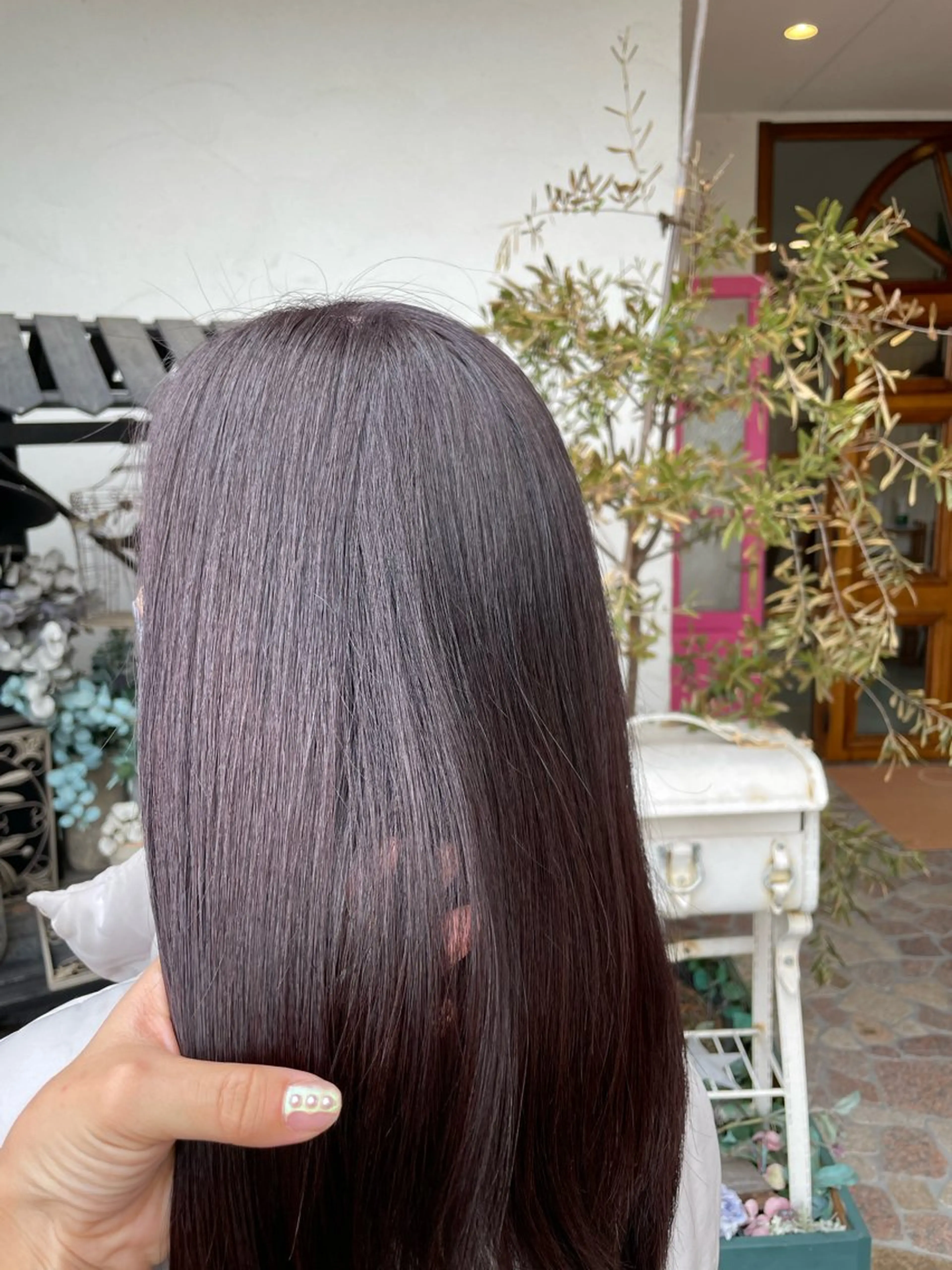 セミロング カラー グレージュ パープルカラー パープルグレージュ トリートメント COEUR所属・山下 襟華のヘアスタイル