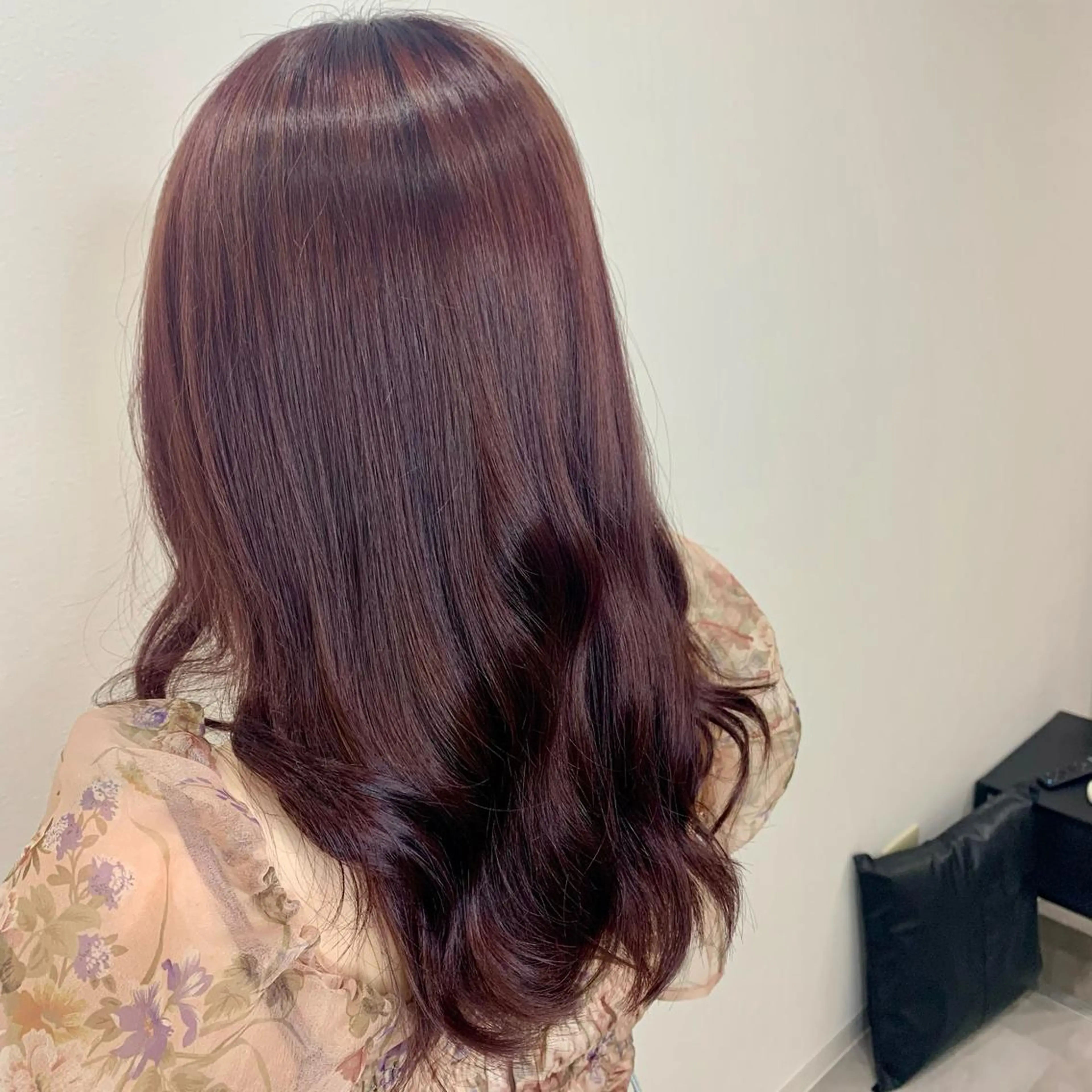 セミロング カラー ラベンダーカラー ラベンダーピンク ピンクカラー カット ヘアカラー トリートメント ViVi by freedomのヘアスタイル