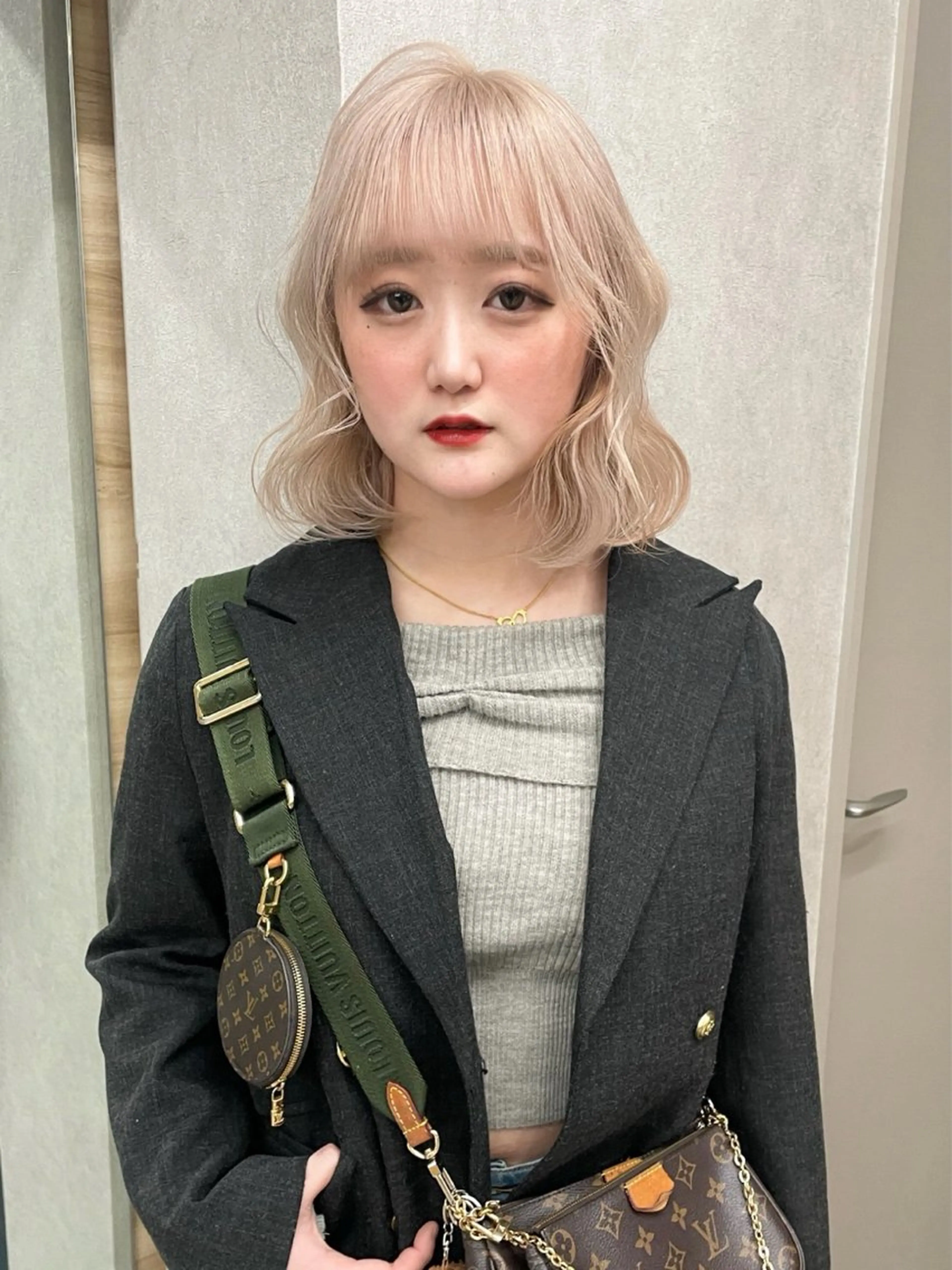 ミディアム カラー ベージュカラー ブリーチ ケアブリーチ 透明感カラー ハイトーンカラー ヘアカラー ブリーチ/ベージュ 💕/momoaのヘアスタイル