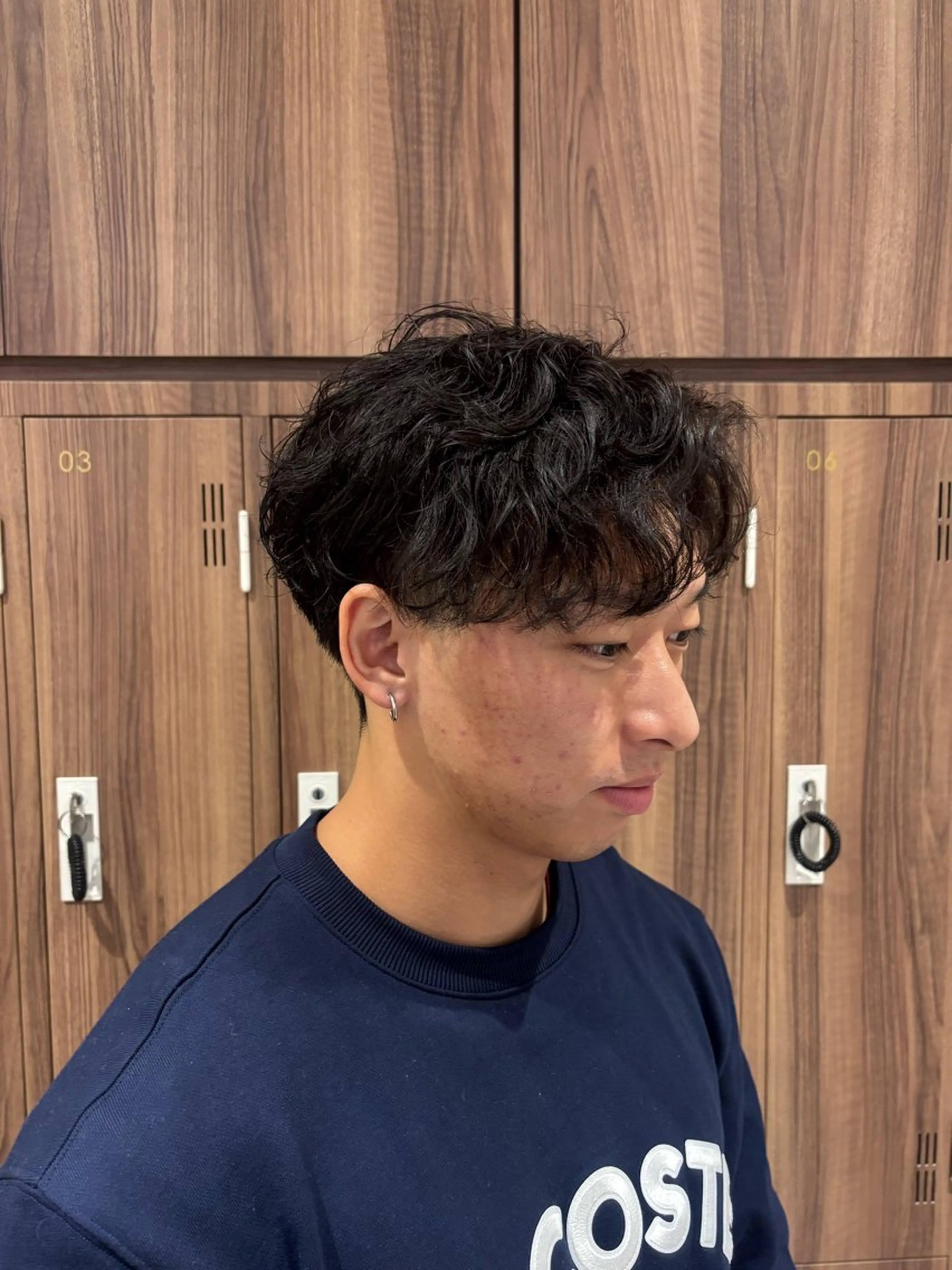 パーマ メンズ メンズパーマ カット パーマ トリートメント 根本 弥英のヘアスタイル