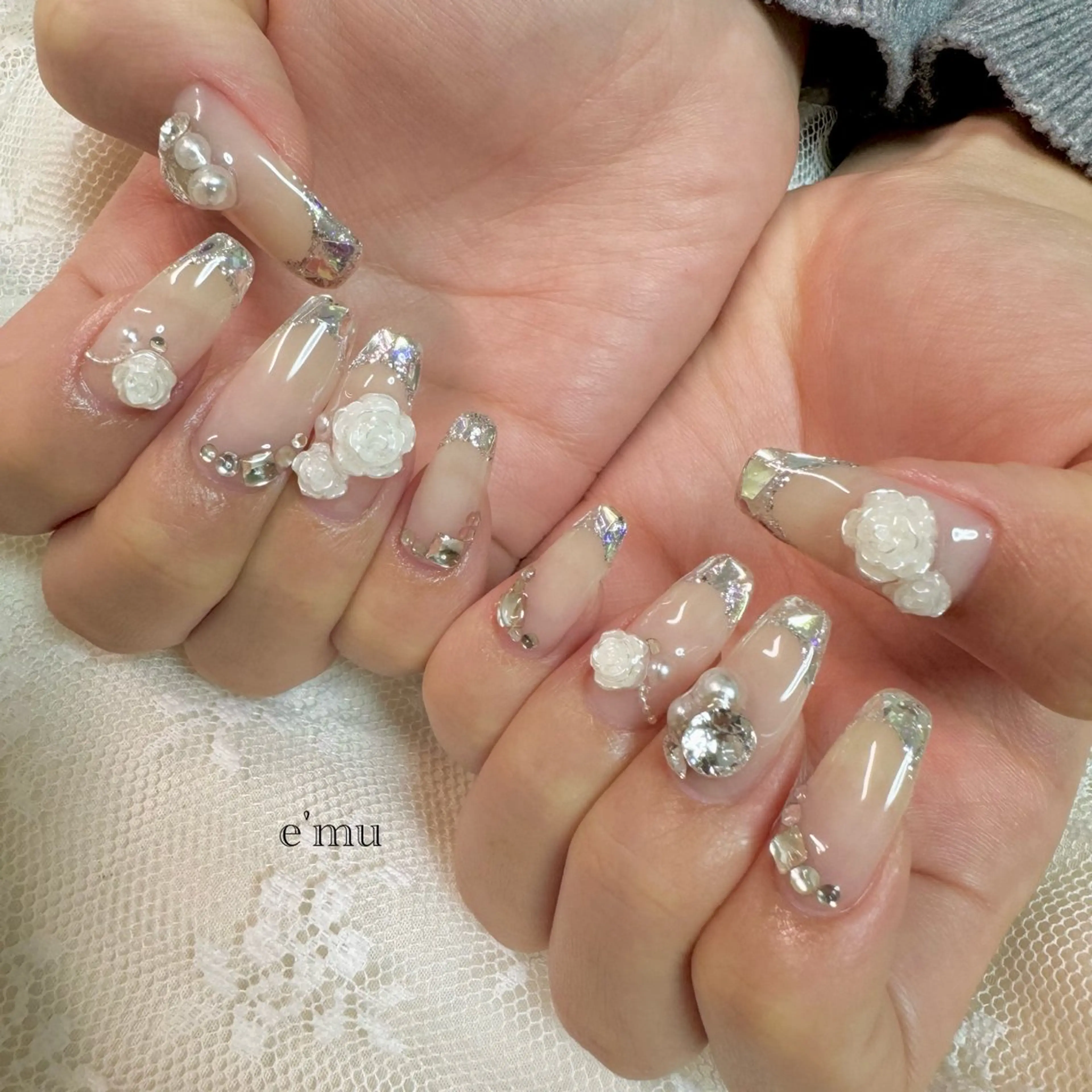 ネイル フレンチネイル ガラスフレンチ ハンドネイル nail salon e'mu💐のネイルデザイン