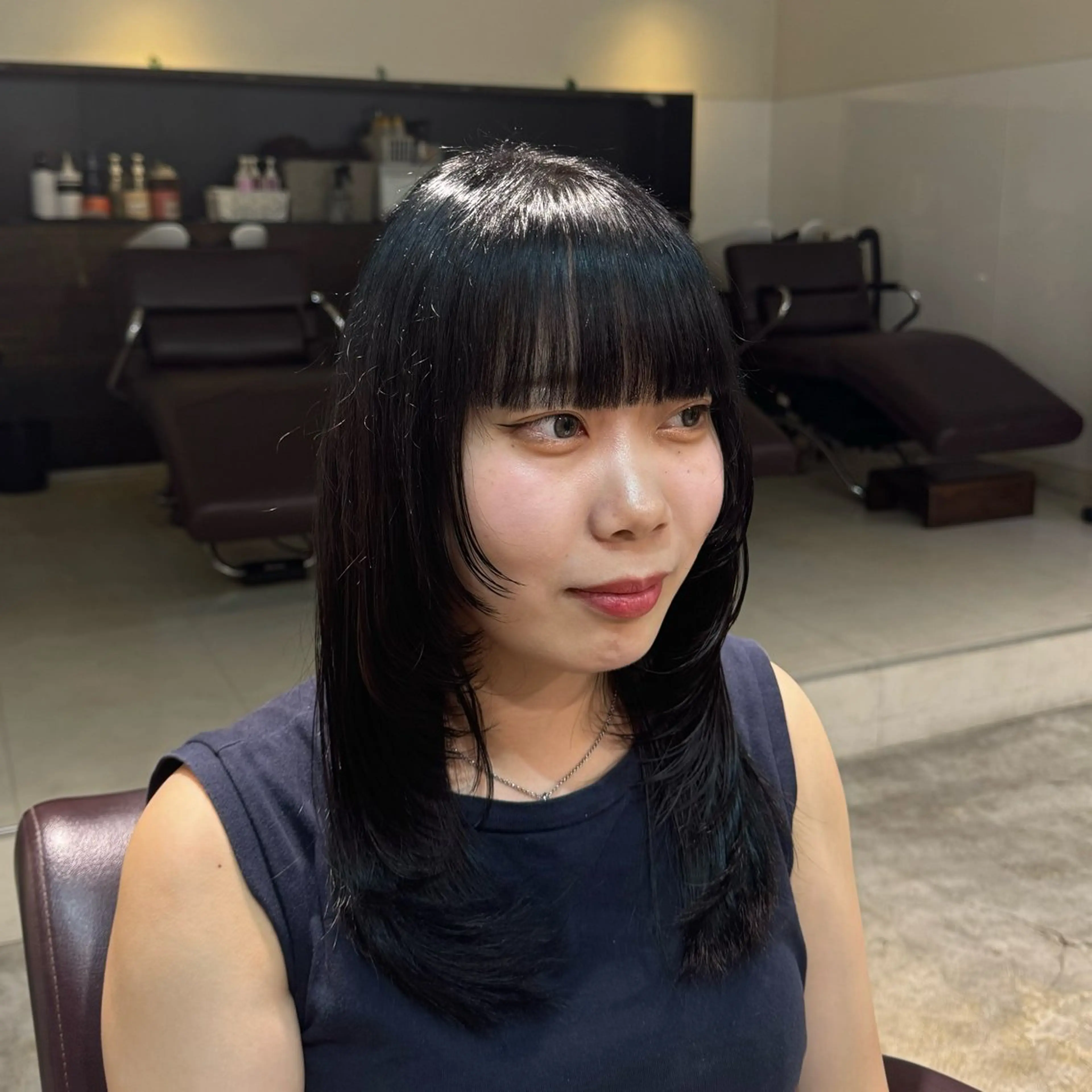 セミロング カラー カット ハイトーン/ネイル /ミウ 🌺❤︎のネイルデザイン