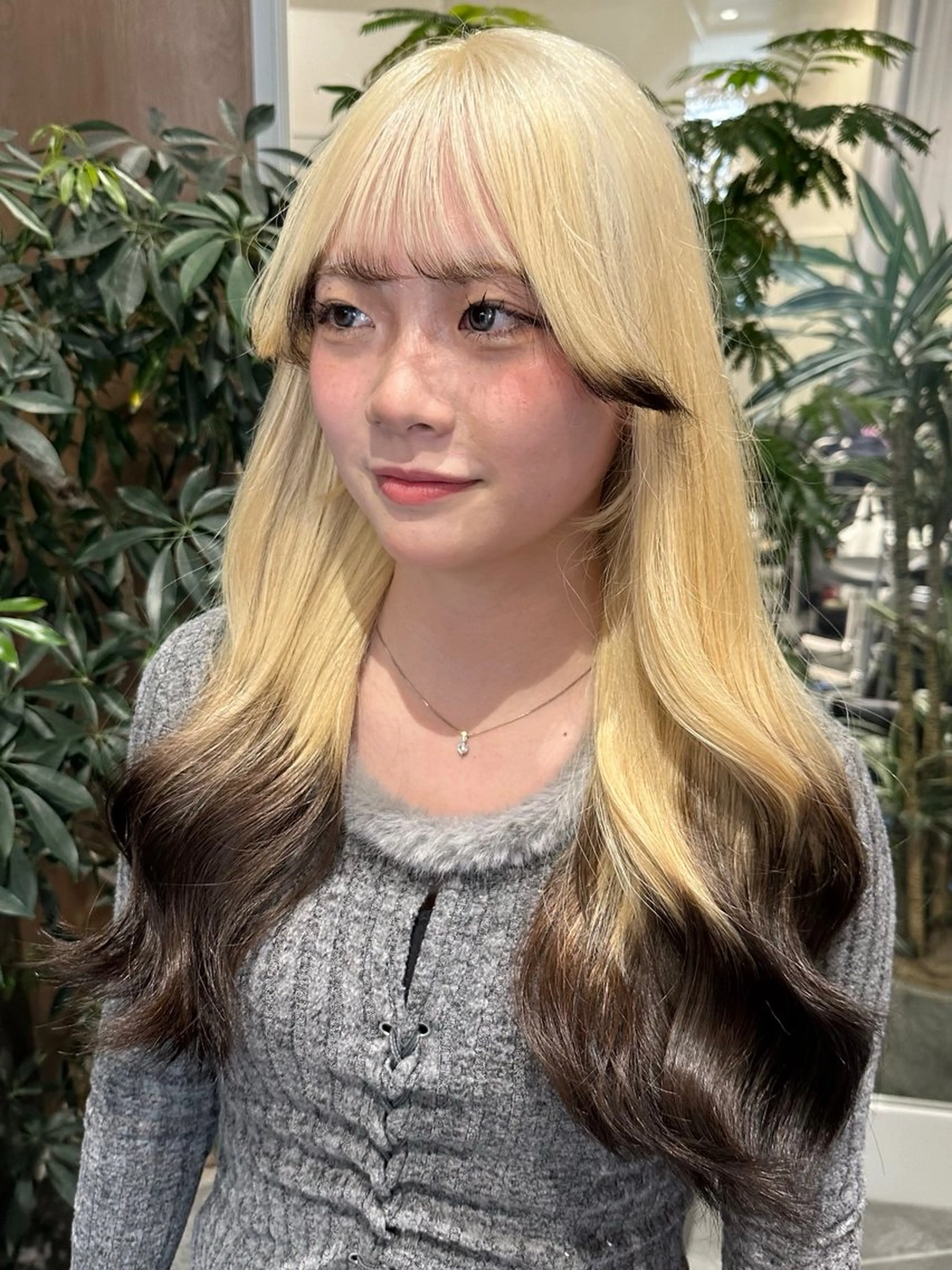 ロング カラー ブリーチ ケアブリーチ ダブルカラー ハイトーンカラー 韓国風ヘア ヘアカラー トリートメント salowin原宿iori所属・💋ハイトーンデザイ ンヘア💋A'nyuのヘアスタイル