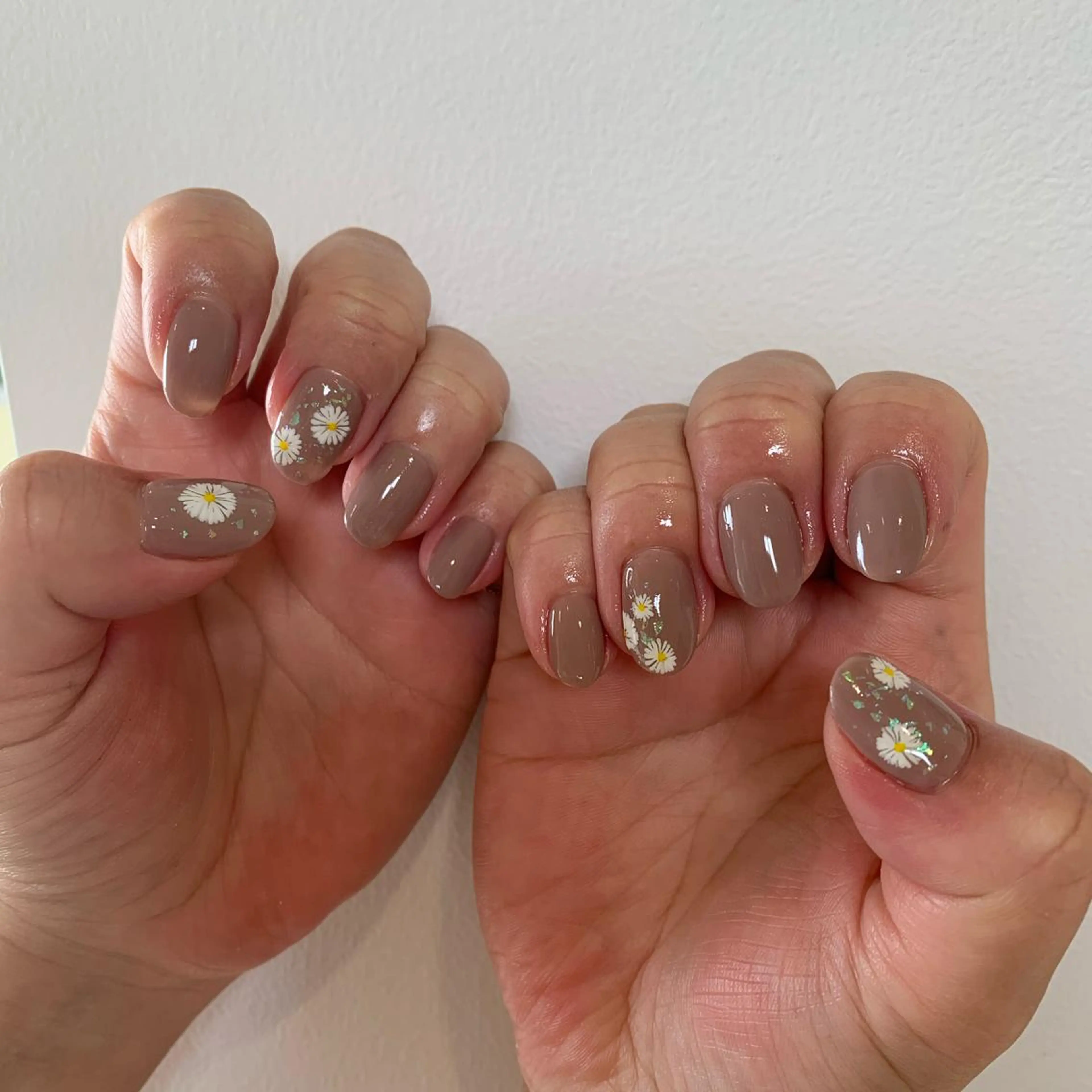 ネイル ハンドネイル 佐藤 穂乃香のネイルデザイン