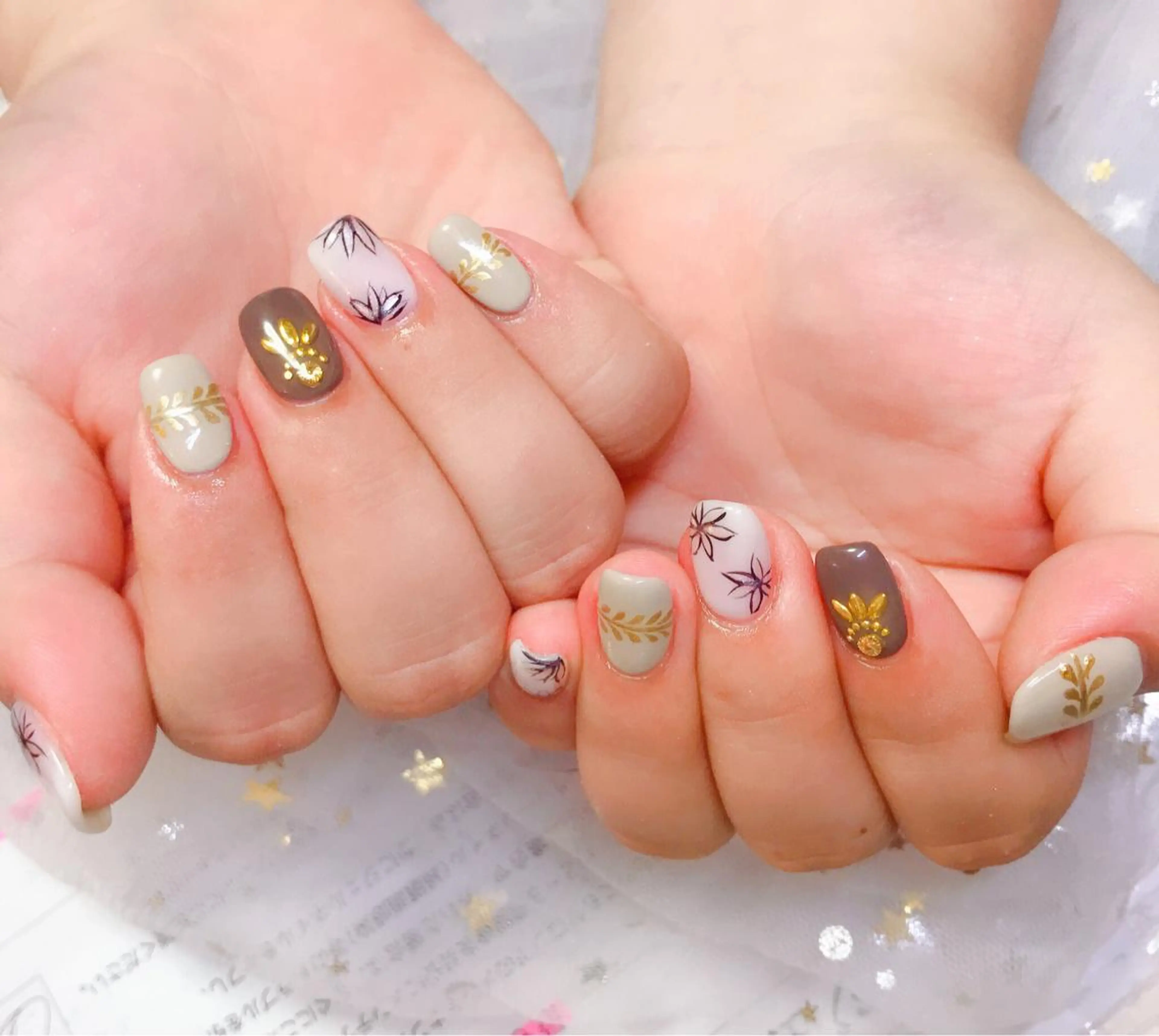 カラー ネイル Q Free nailsのネイルデザイン