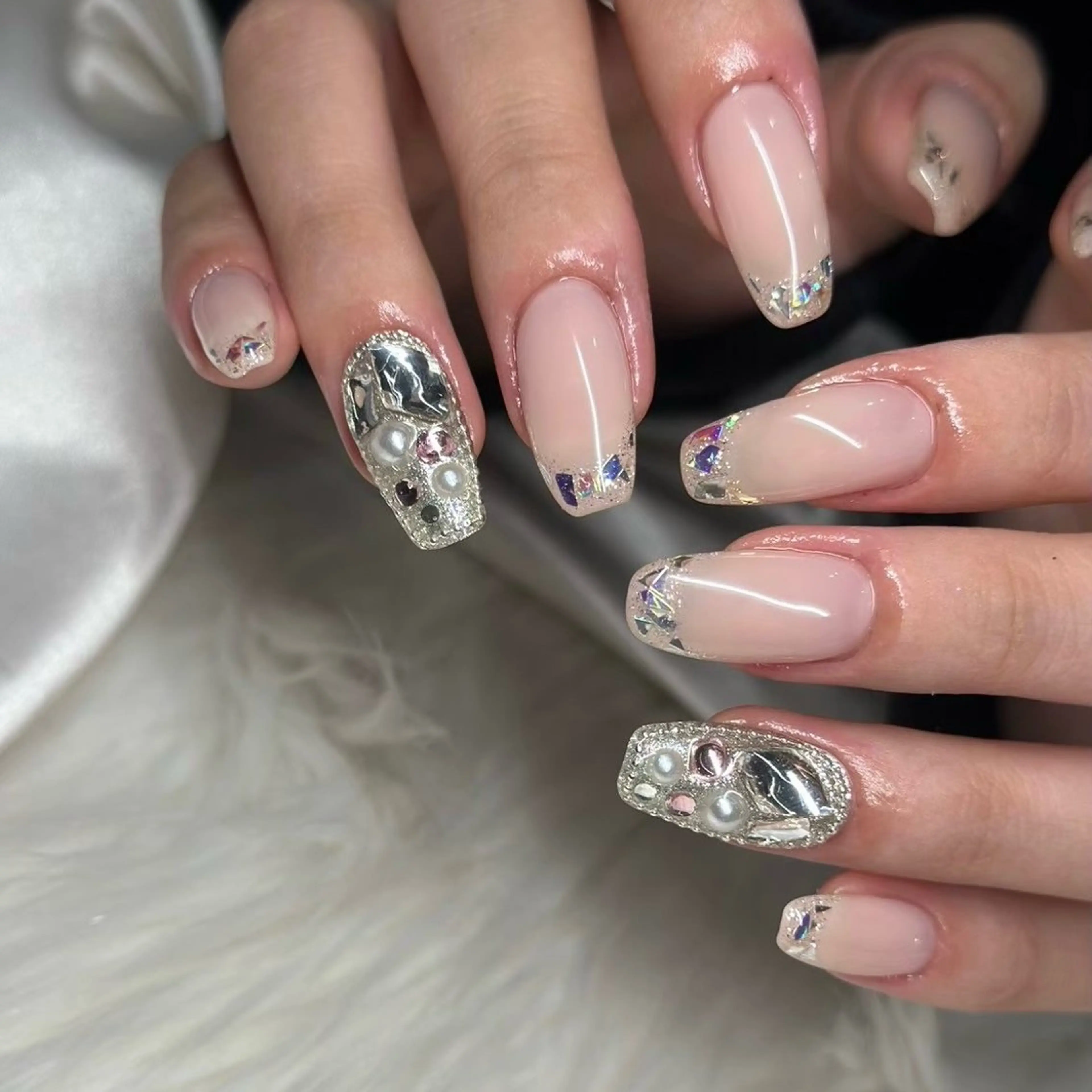 ネイル フレンチネイル ガラスフレンチ ハンドネイル BINAIL西千葉店所属・nail salon BINAILのネイルデザイン
