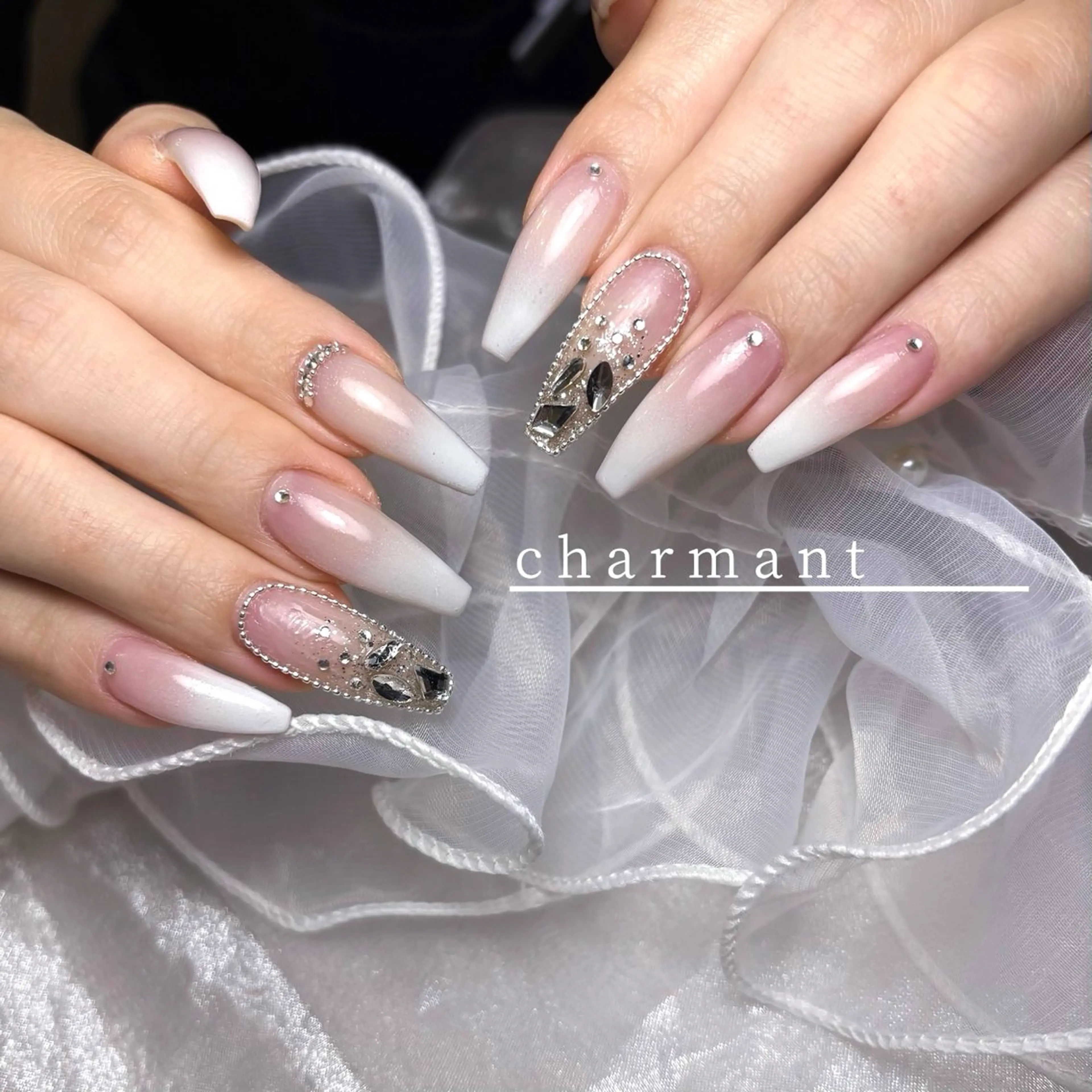 ネイル ハンドネイル charmant momokaのネイルデザイン