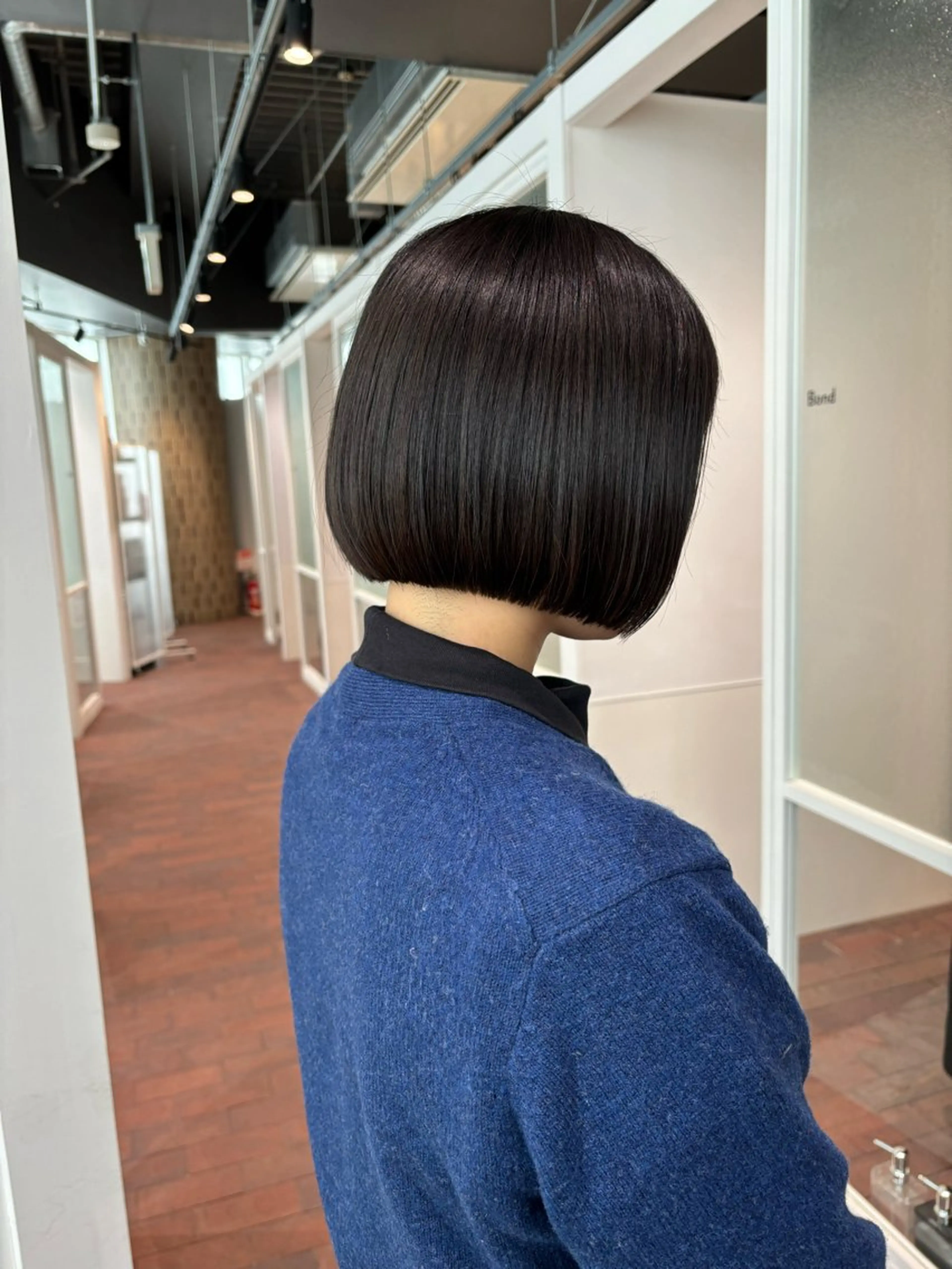 ミディアム ボブ カット ショート／ミニボブ マンツーマン/マユコのヘアスタイル