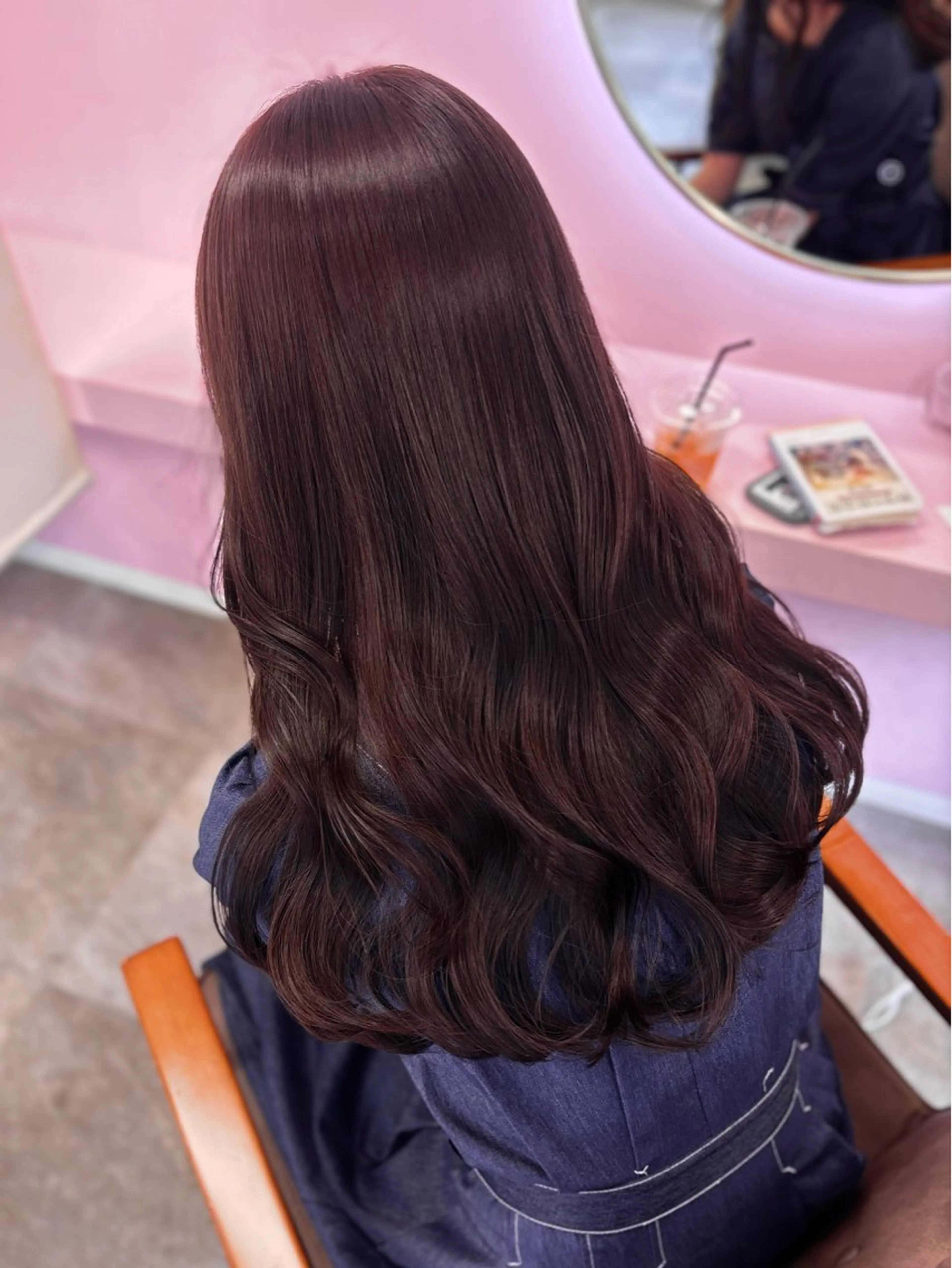 ロング カラー 𝑴𝒊𝒌𝒖💝 透明感モテカラーのヘアスタイル