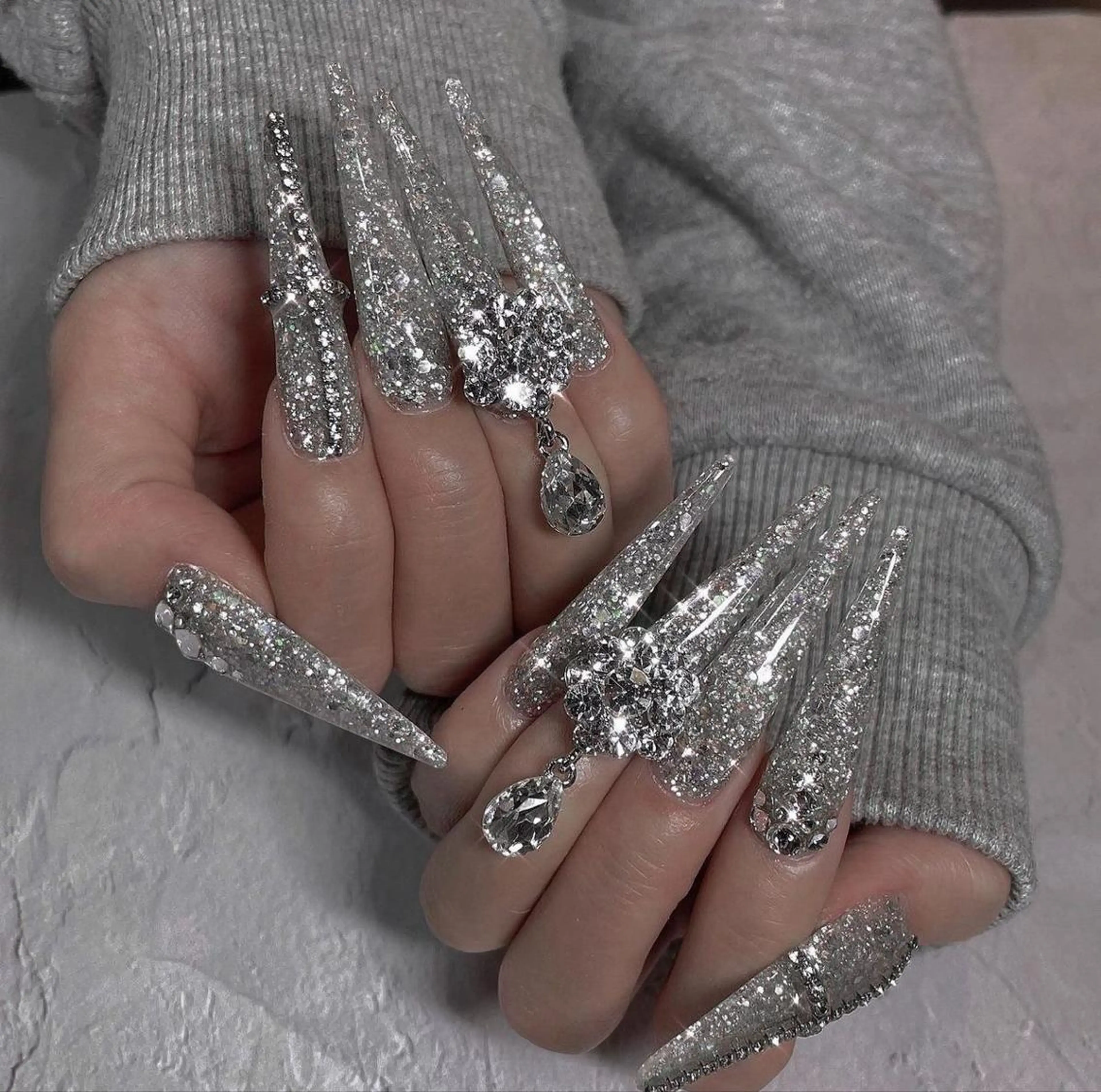 ネイル 長さ出し グラデーション 卒業式 キラキラネイル マグネットネイル YUNA Belle Nail 池袋のネイルデザイン