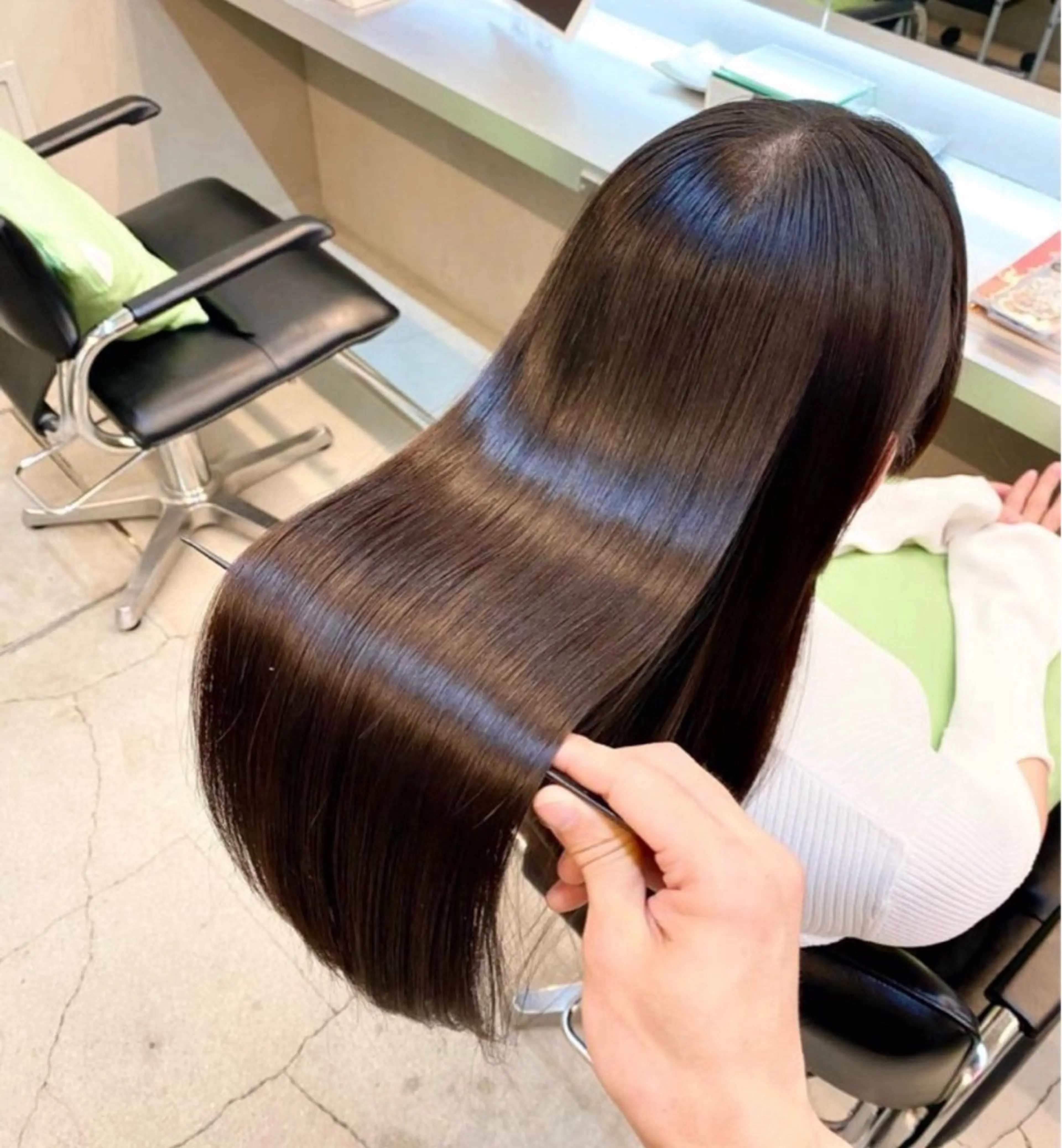 ロング パーマ 伸ばしかけ 縮毛矯正 酸性ストレート ストレートパーマ 縮毛矯正 普通の美容室じゃない ‼️/若林のヘアスタイル