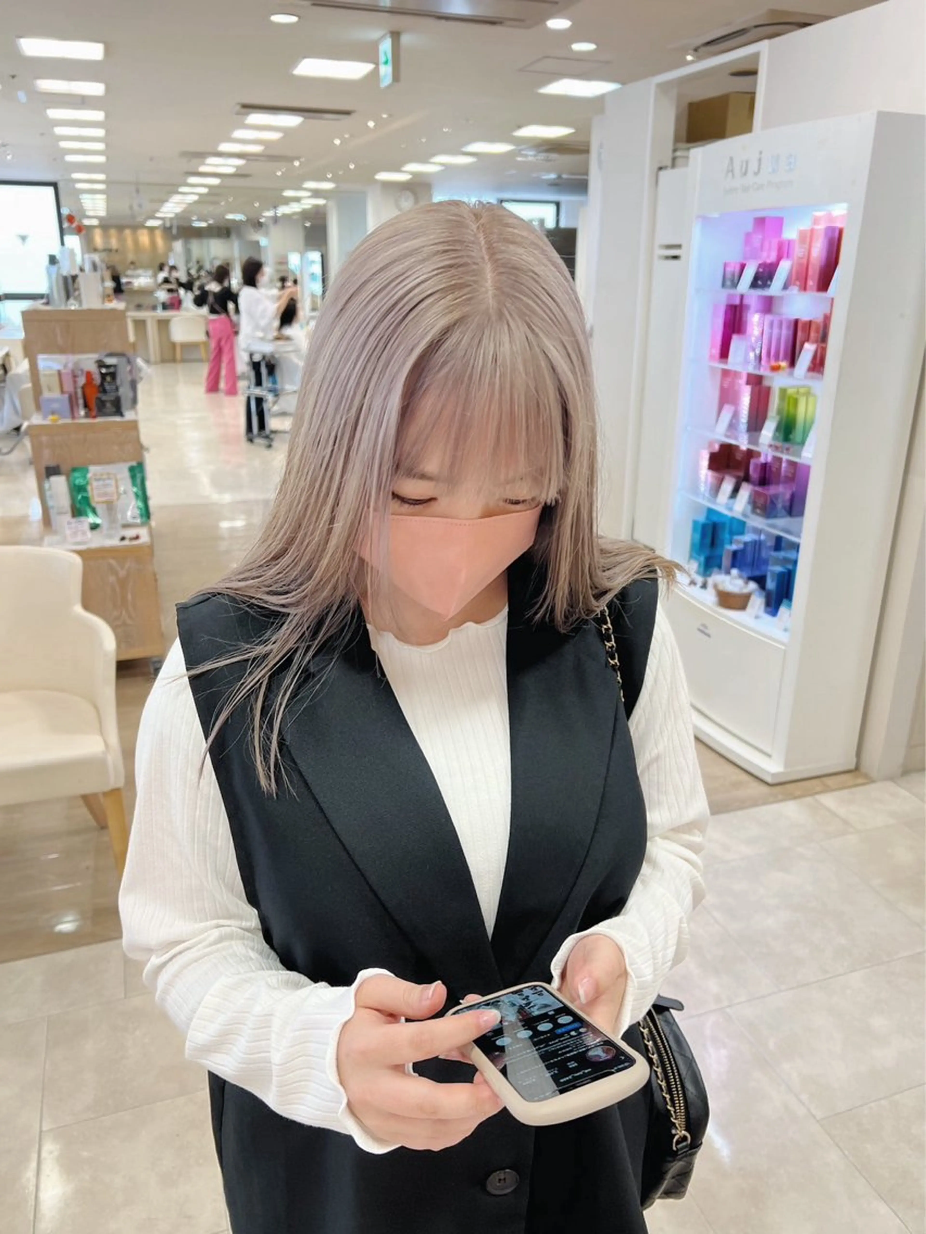 【ベージュ系にしたい方限定】ワンブリーチ＋カラー＋トリートメントの写真