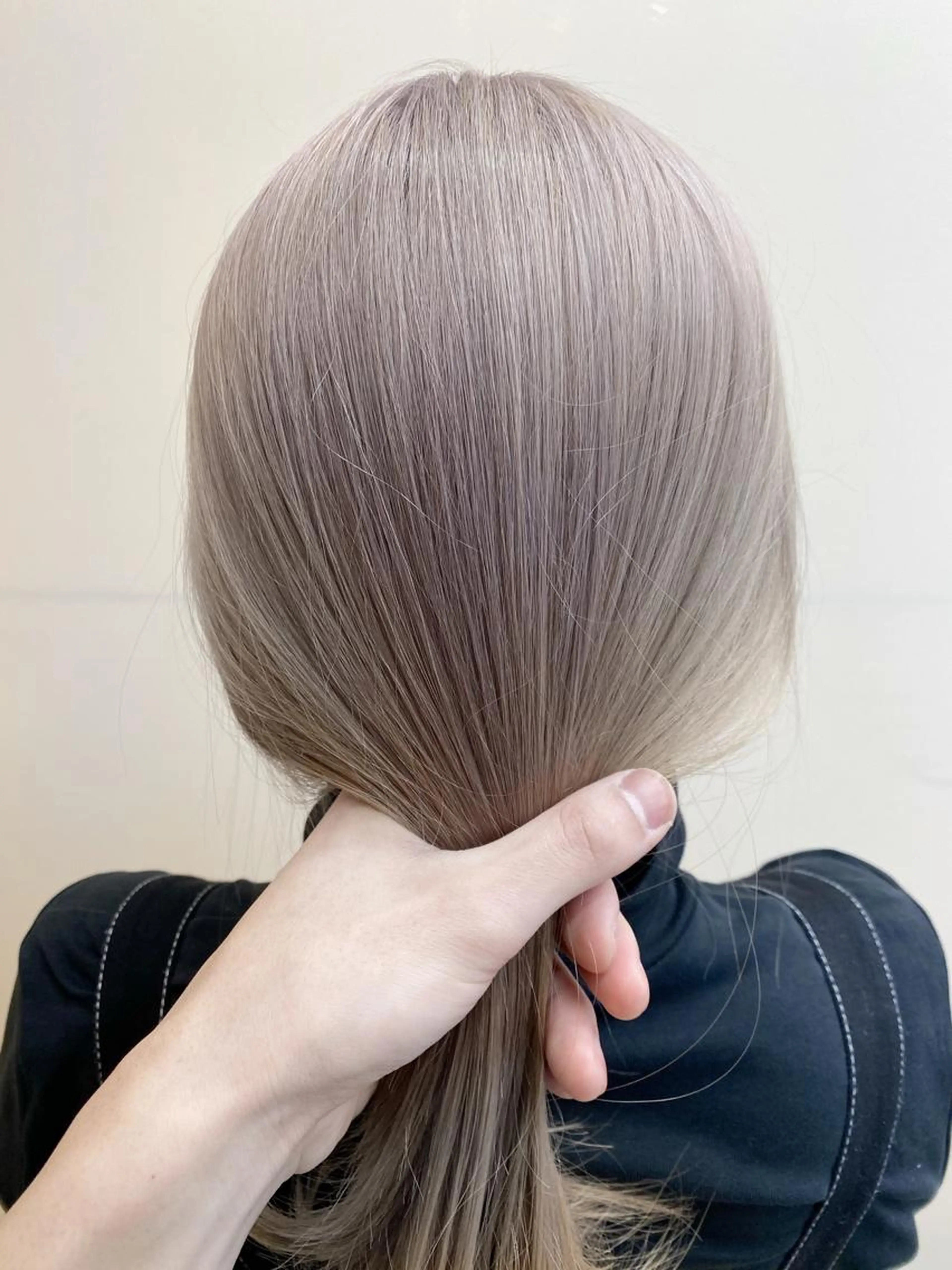 《圧倒的透明感》ケアブリーチ＆カラー＆Aujuaプチトリートメント✨の写真