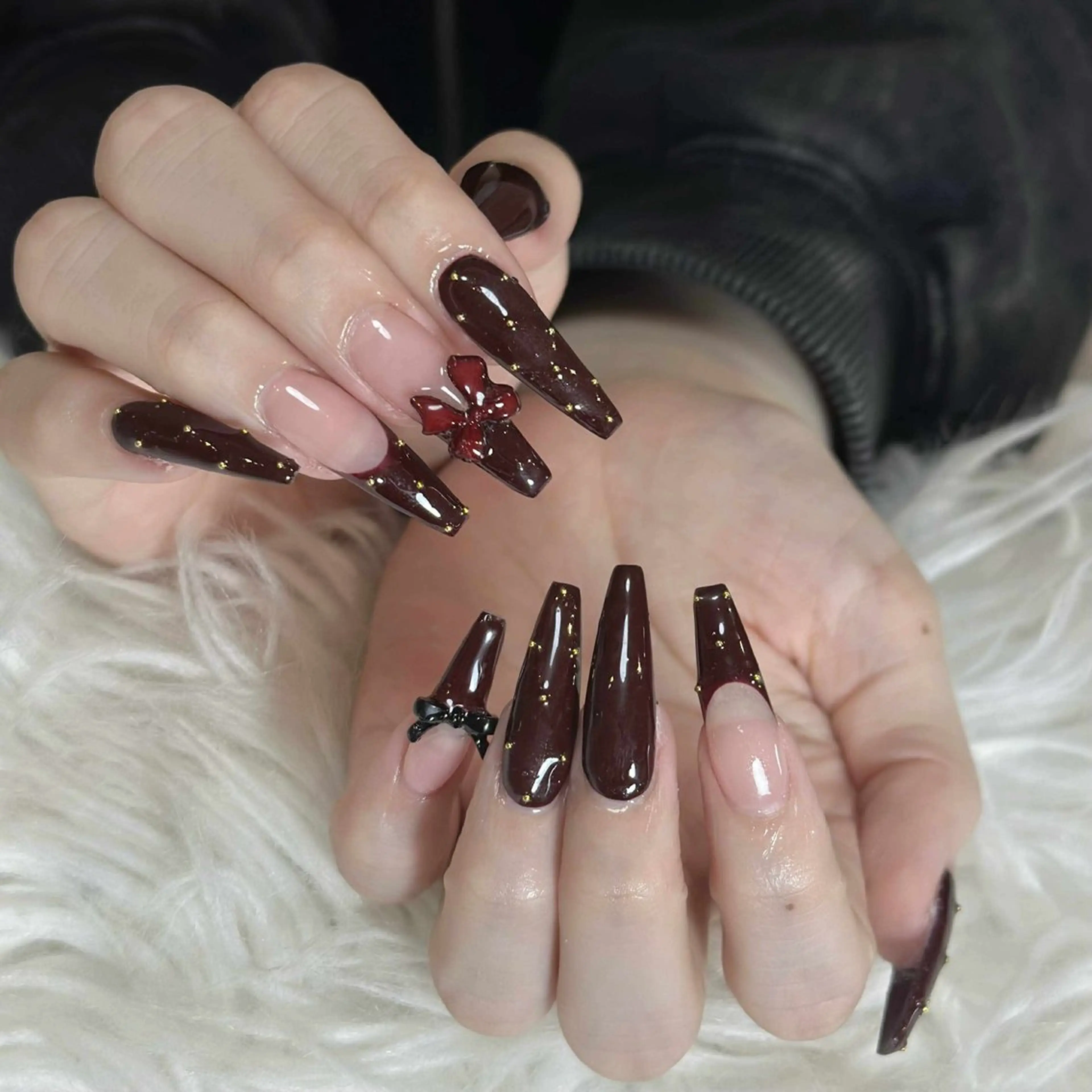 ネイル オーロラネイル ボルドー ブラウン 氷ネイル・うるうるネイル キラキラネイル Julli NailStudioのネイルデザイン