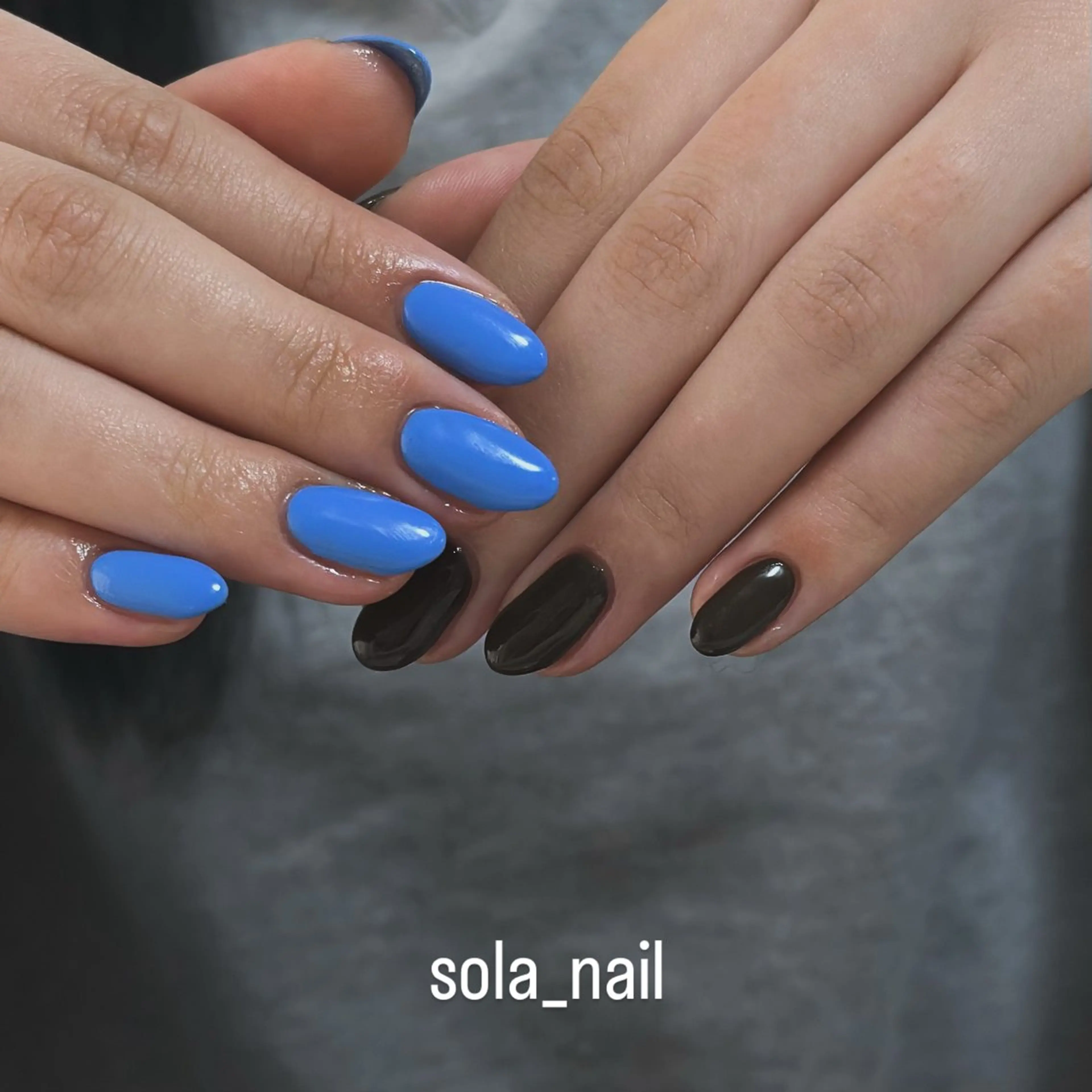ネイル アートネイル ブルー ブラウン ワンカラーネイル シンプルネイル solanail所属・sola nailのネイルデザイン