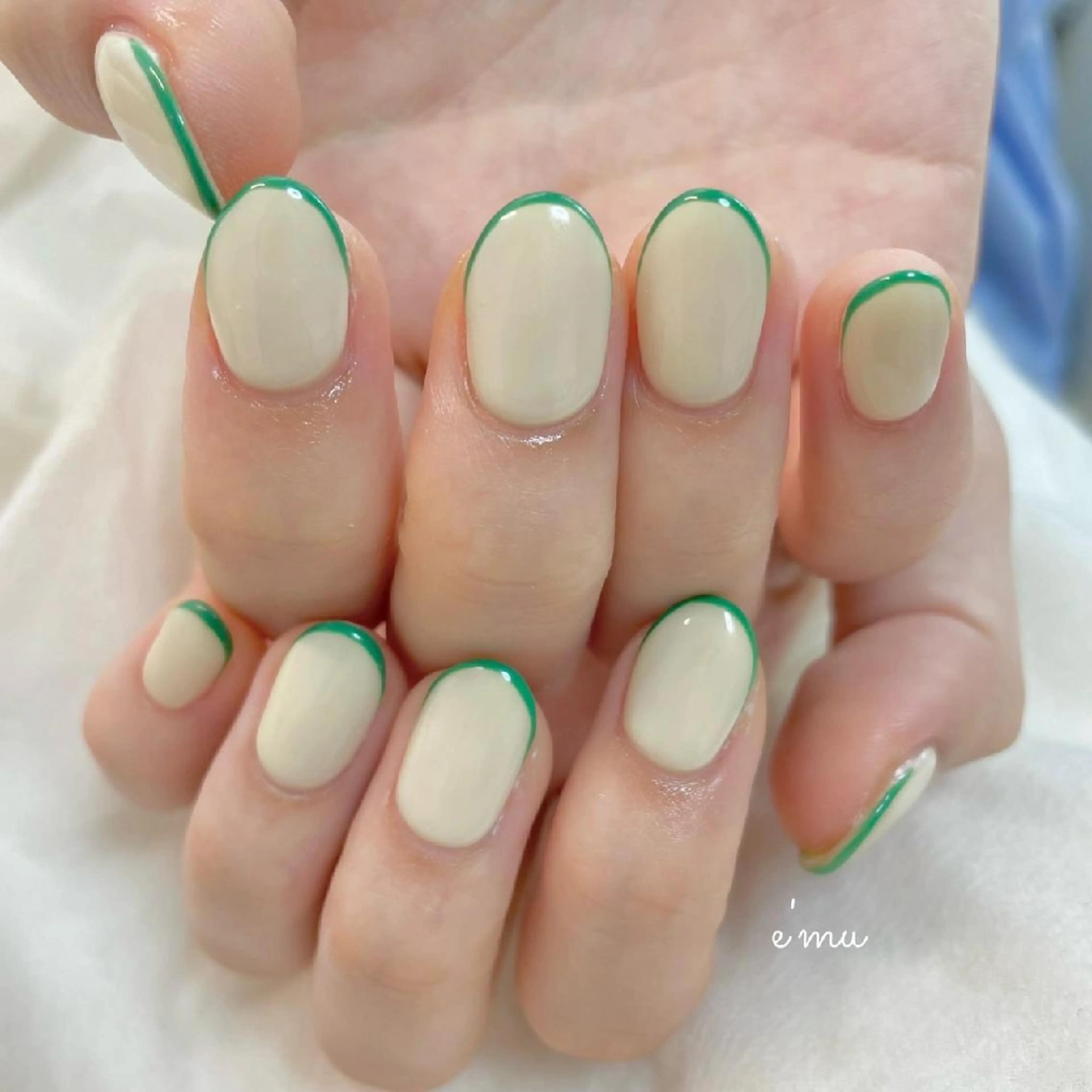ネイル フレンチネイル グリーン ハンドネイル nail salon e'mu💐のネイルデザイン