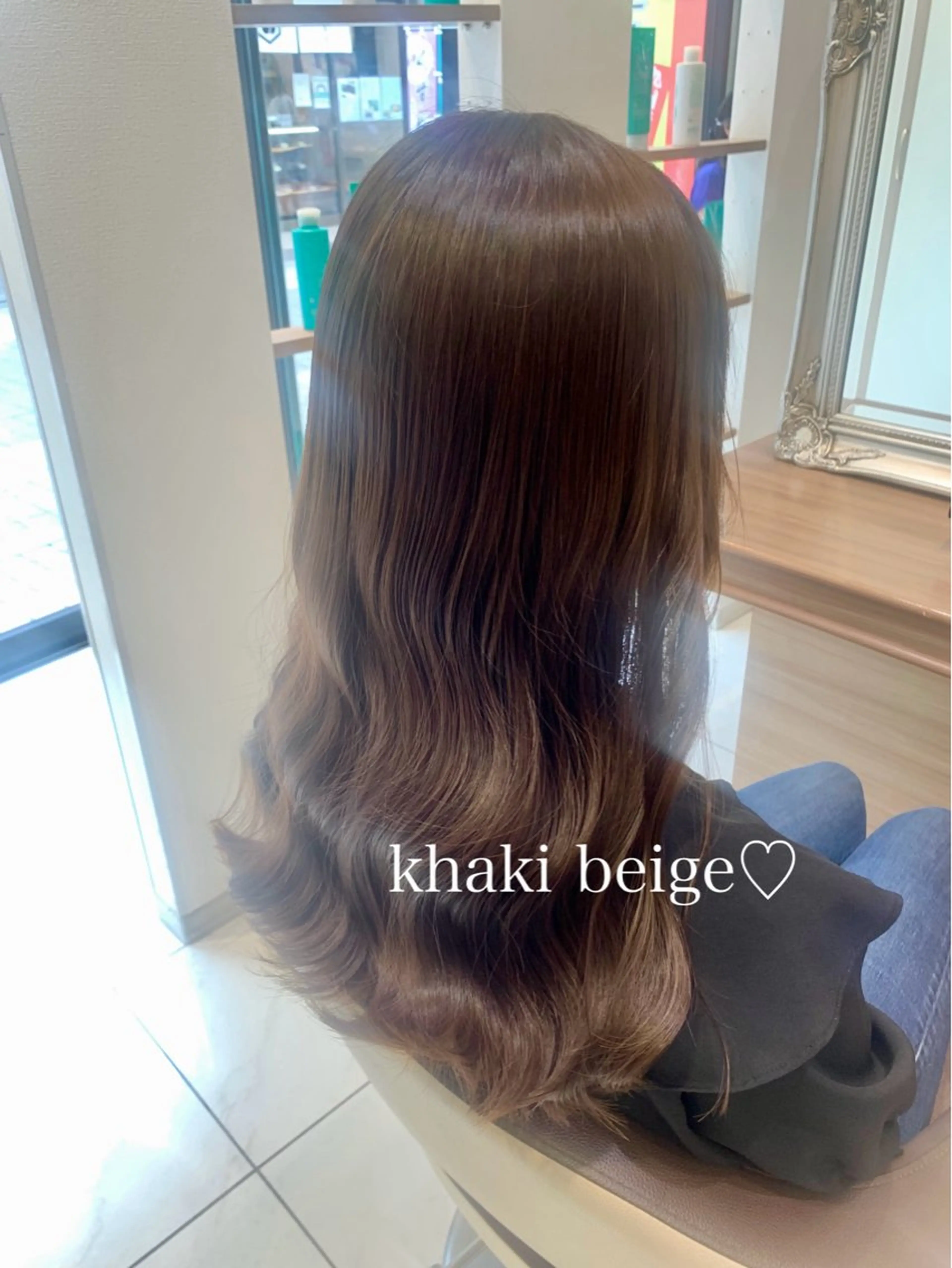 ロング カラー ベージュカラー Dears 香芝店所属・関 優希のヘアスタイル