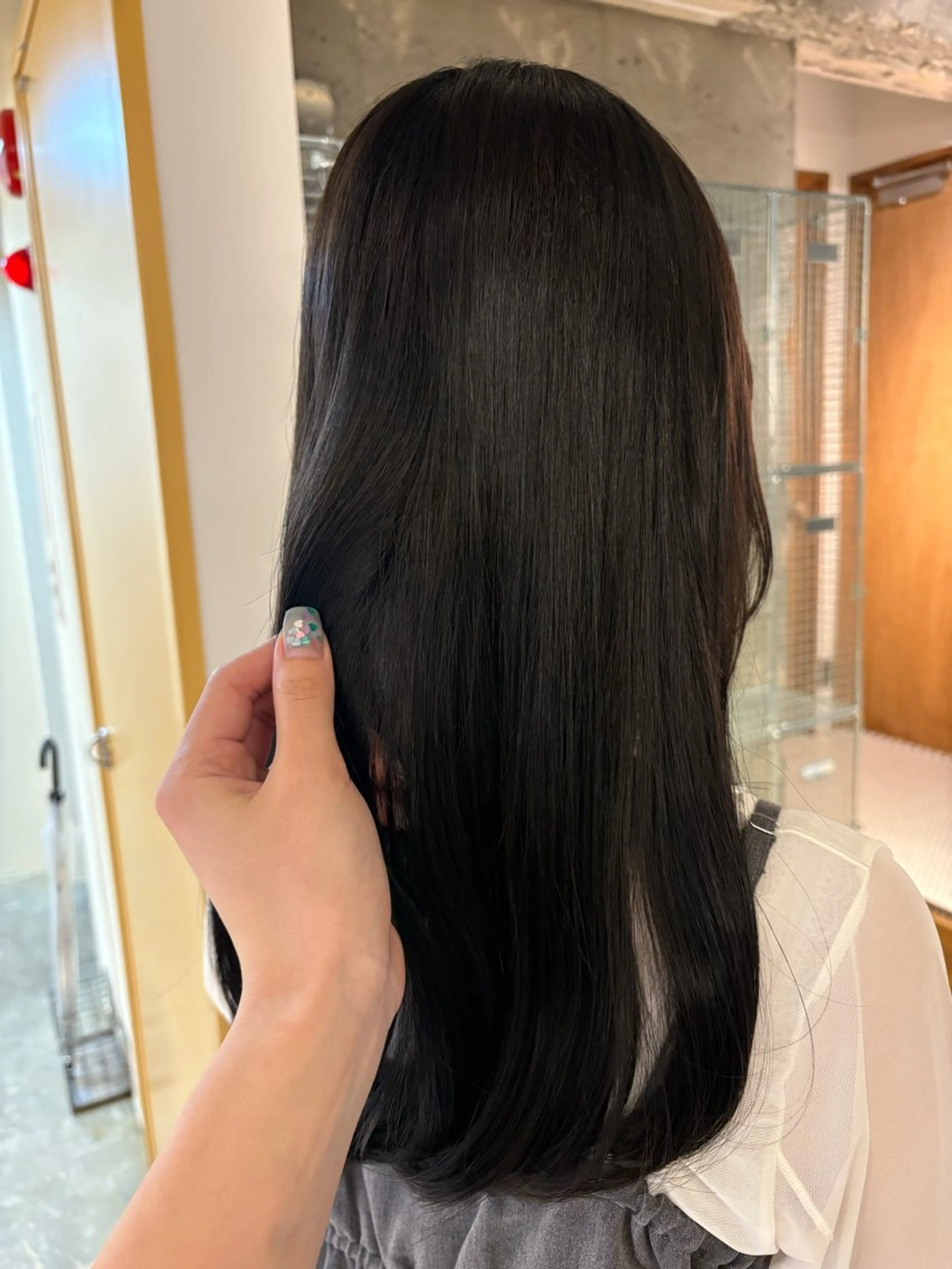 セミロング カラー 透明感カラー ダークグレー ダークグレージュ グレージュ ヘアカラー 名駅/カラーモデル/ masaki⠀のヘアスタイル