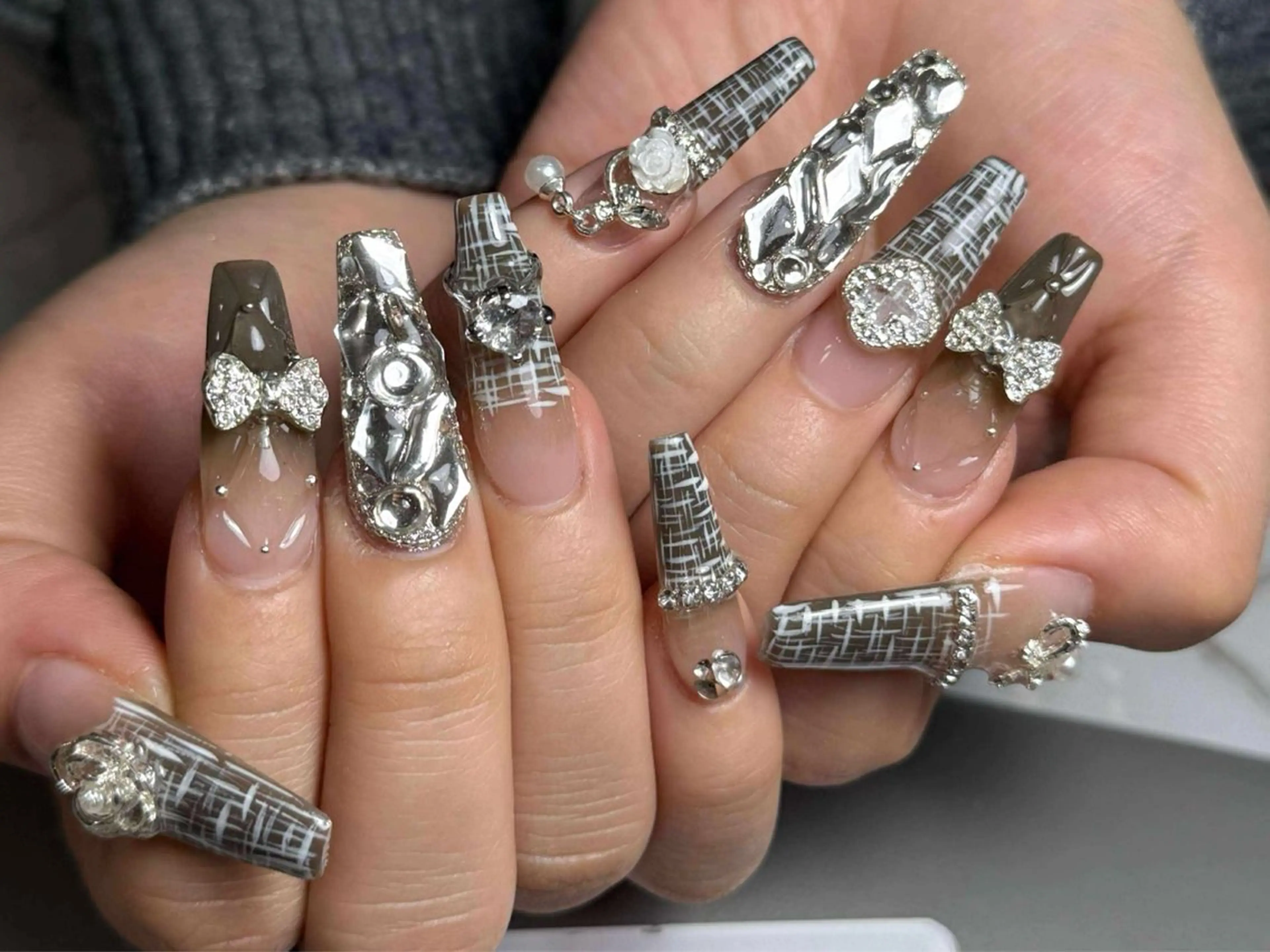 ネイル アートネイル フレンチネイル ジェルネイル グラデーション 韓国ネイル ハンドネイル ハンドケア さくら💮💮 【オフ無料】のネイルデザイン