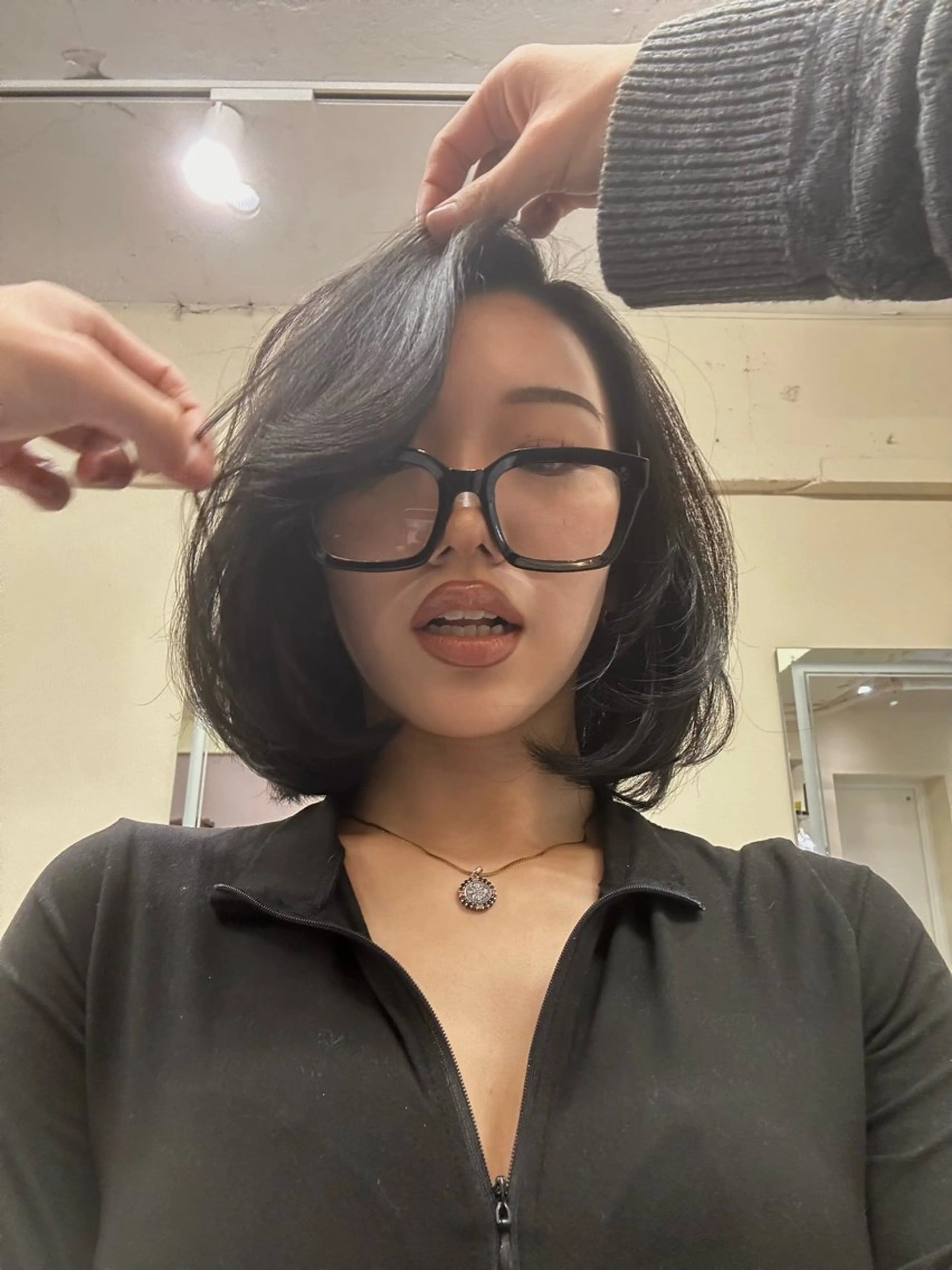 ミディアム ミディアムレイヤー ハイライト 髪質改善 レイヤーカット 縮毛矯正 似合わせカット //金子 聖汰のヘアスタイル