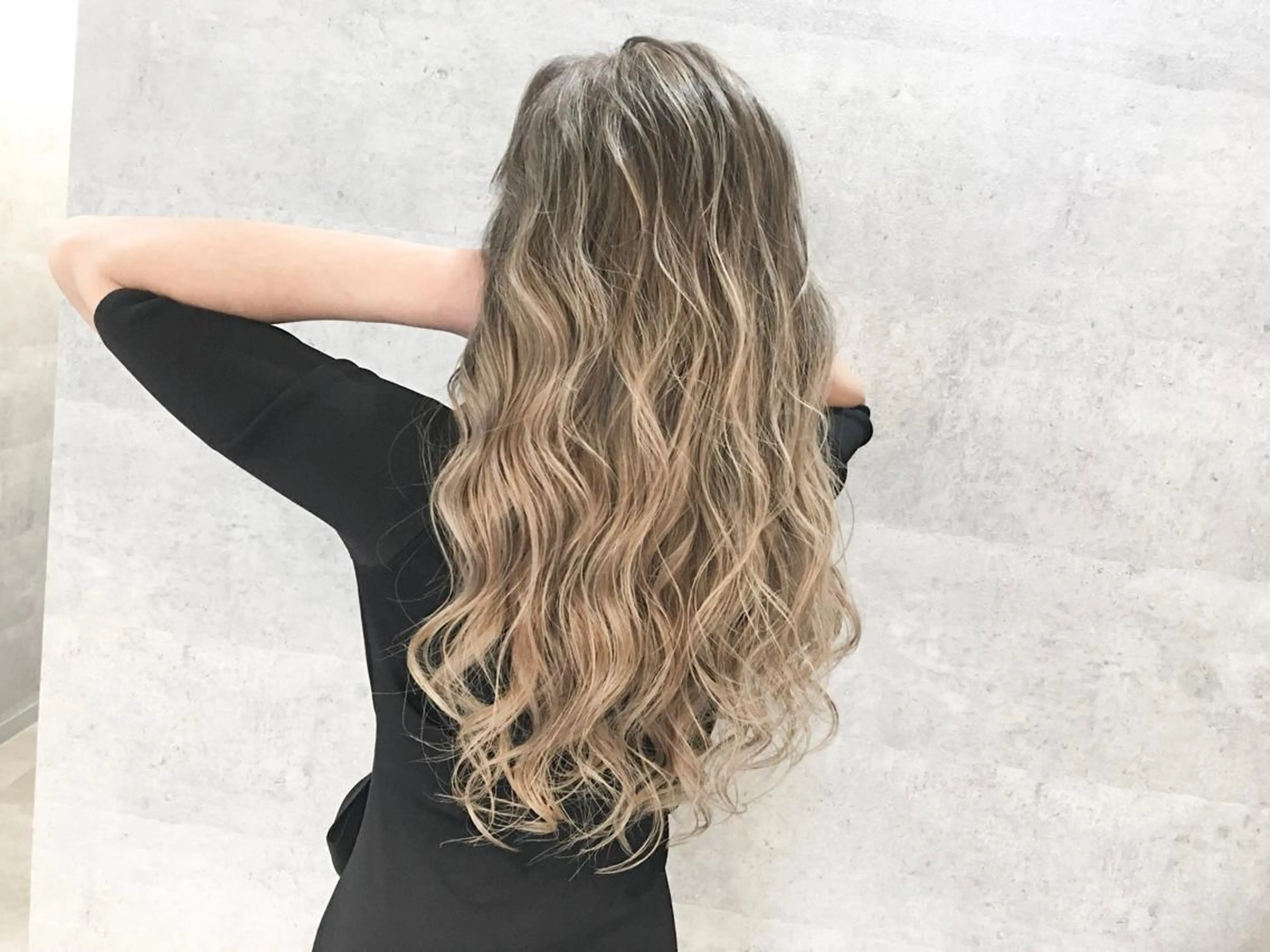 ロング カラー ヘアアレンジ ネイル マツエク・マツパ ヘアカラー トリートメント 井上 一平のヘアスタイル