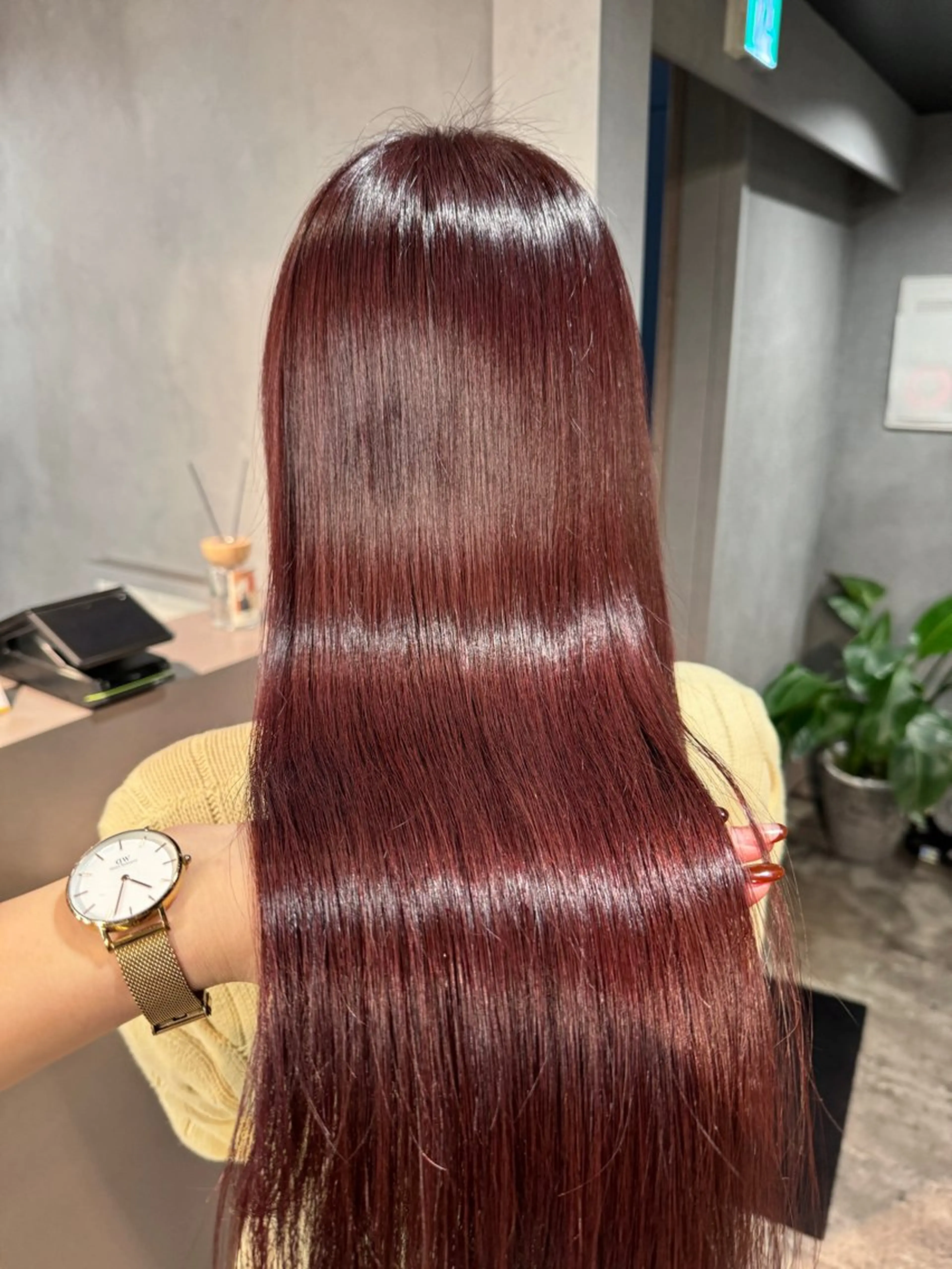 ロング カット ヘアカラー トリートメント 髪質改善/艶髪 MINAMIのヘアスタイル