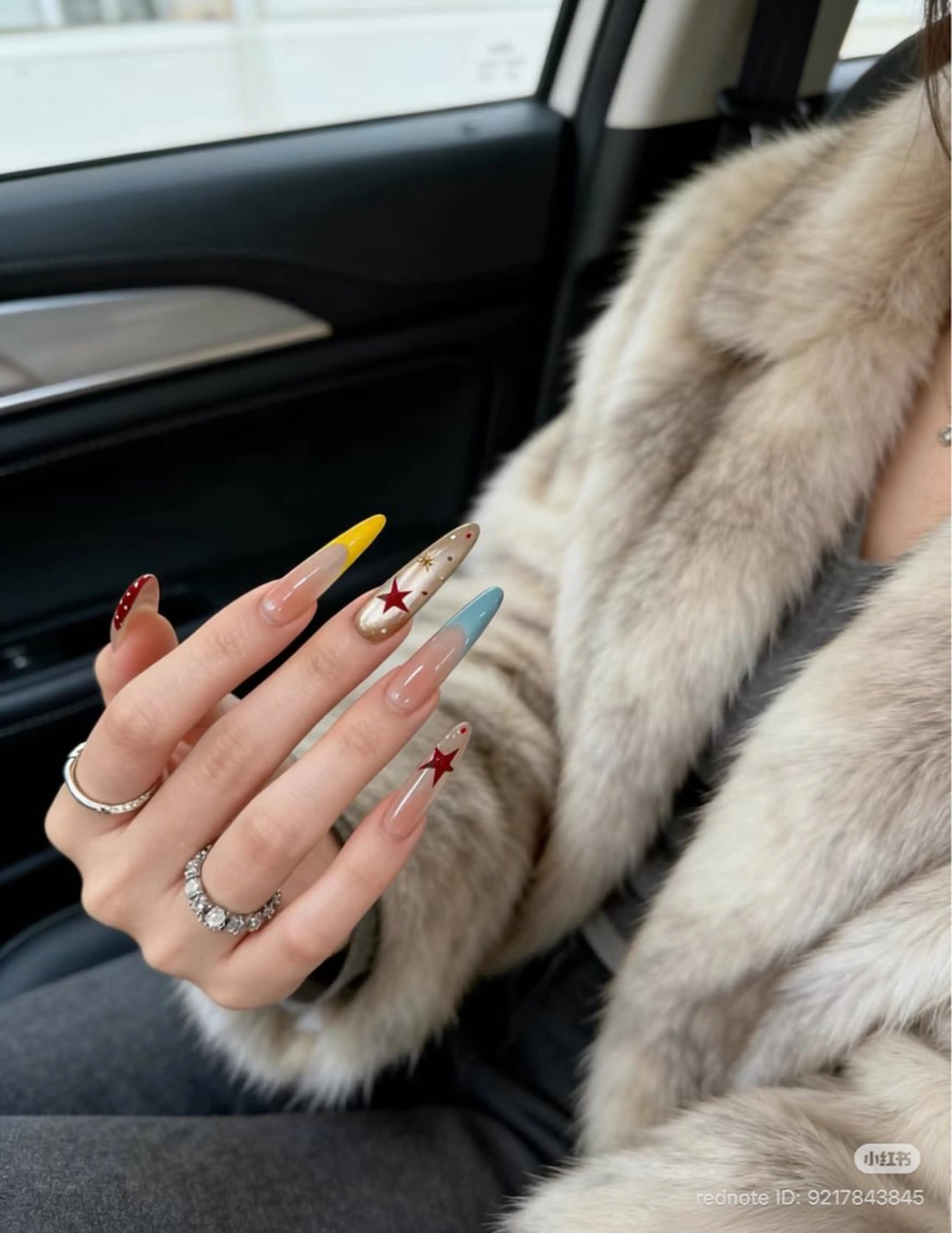 ネイル フレンチネイル キラキラネイル 韓国ネイル シンプルネイル ワンホンネイル ハンドネイル MEI Nailのネイルデザイン